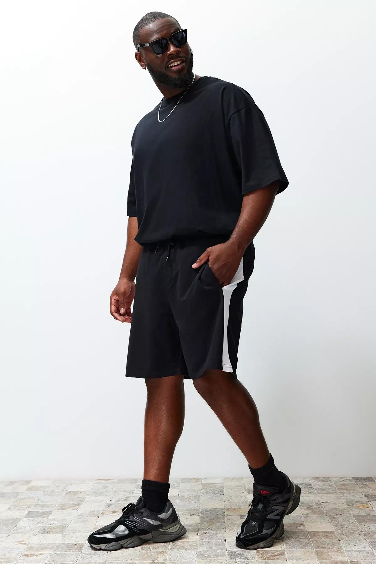 Black Printed Plus Size Shorts, Black, large image number 1