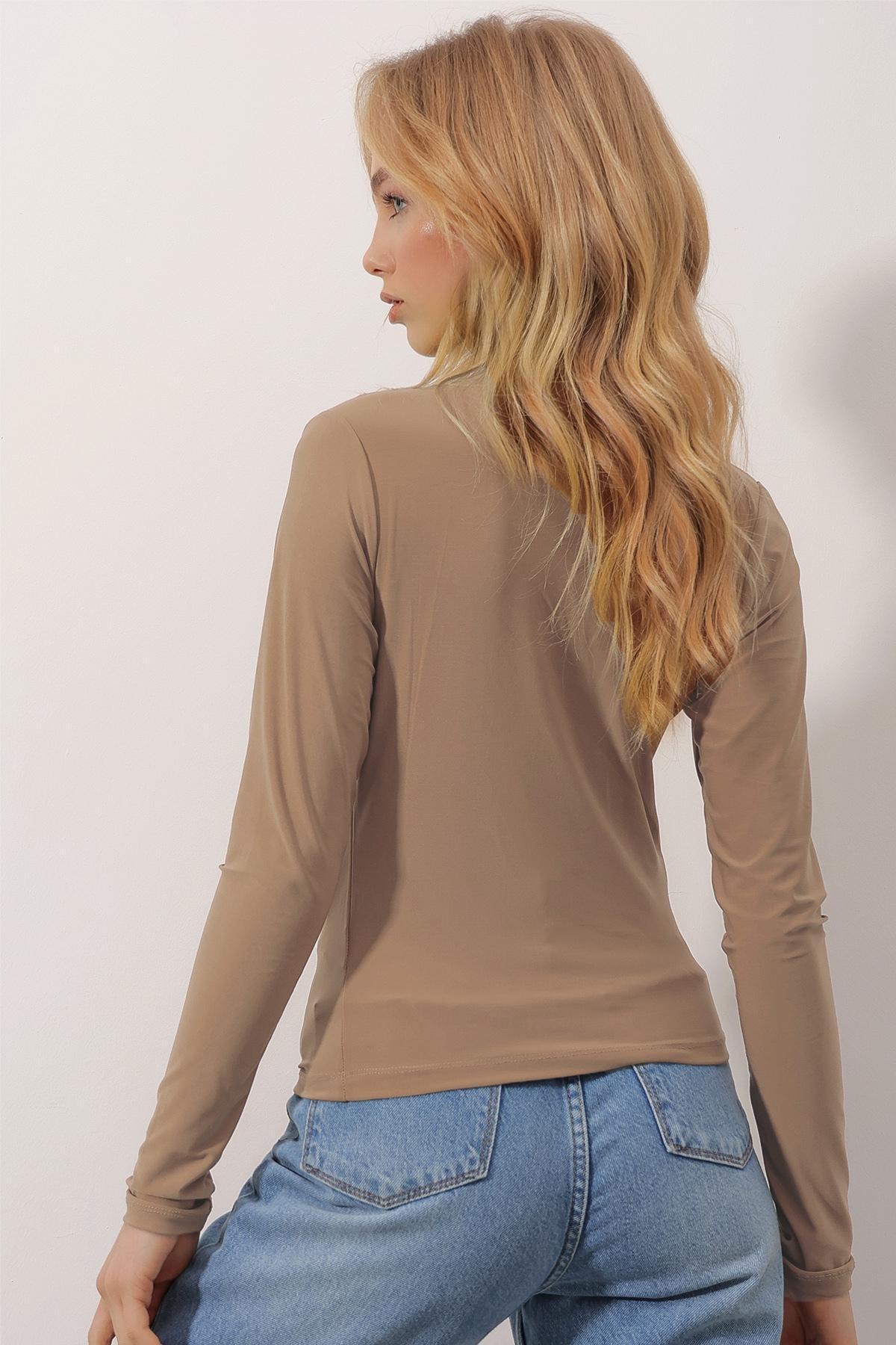 Brown Fitted Blouse, Brown, medium