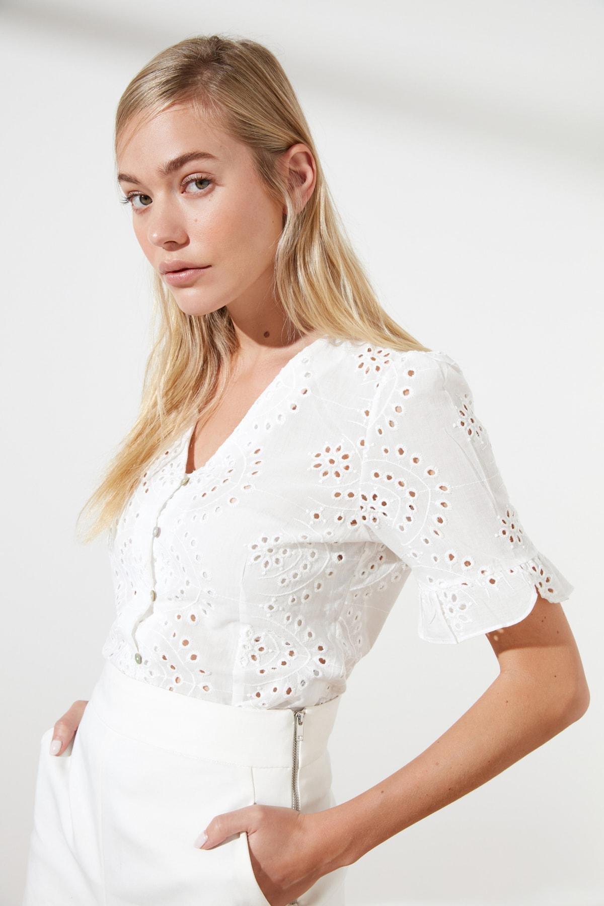 White Regular Blouse, , large image number 1