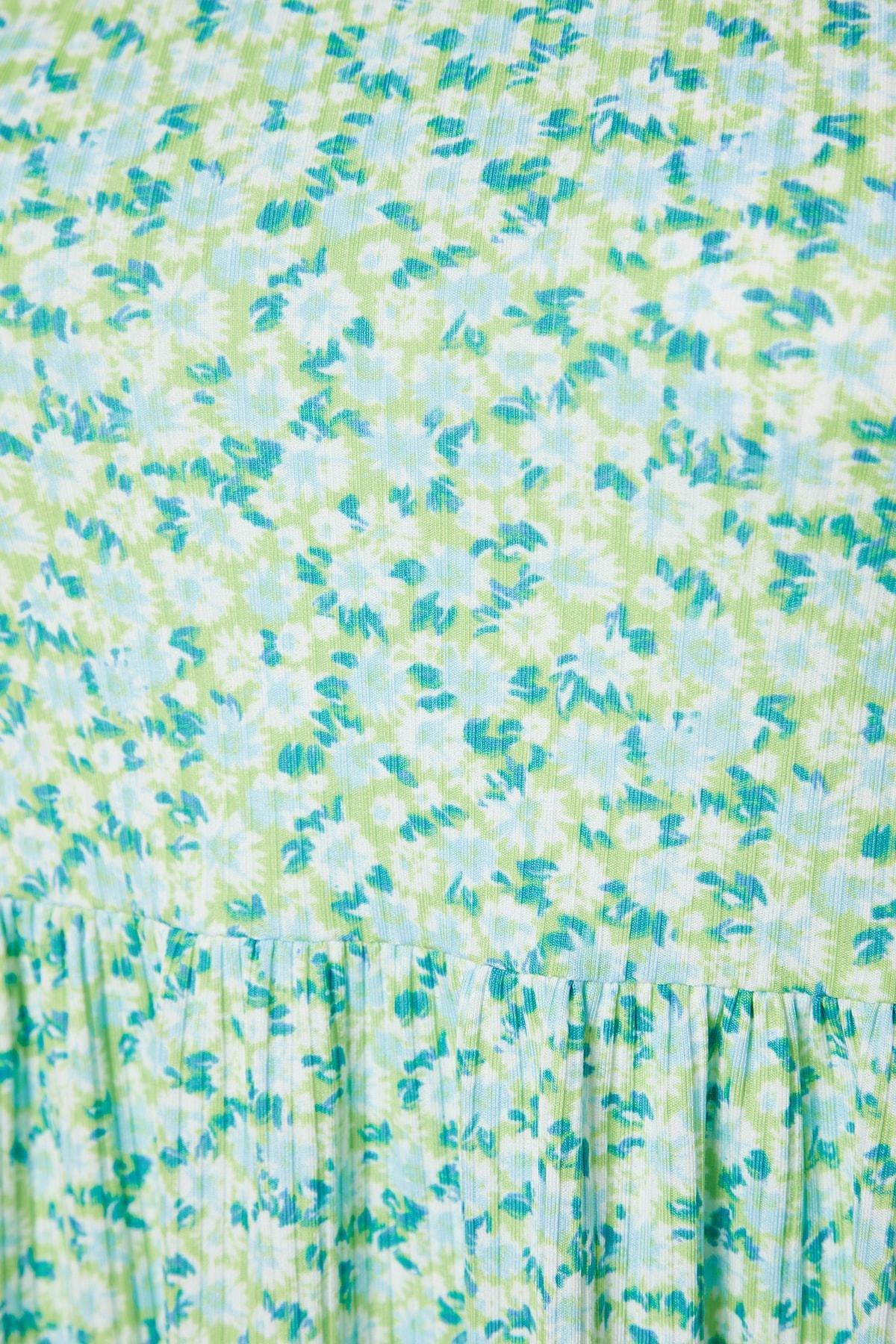 Green Floral Skater Plus Size Dress, , large image number 6