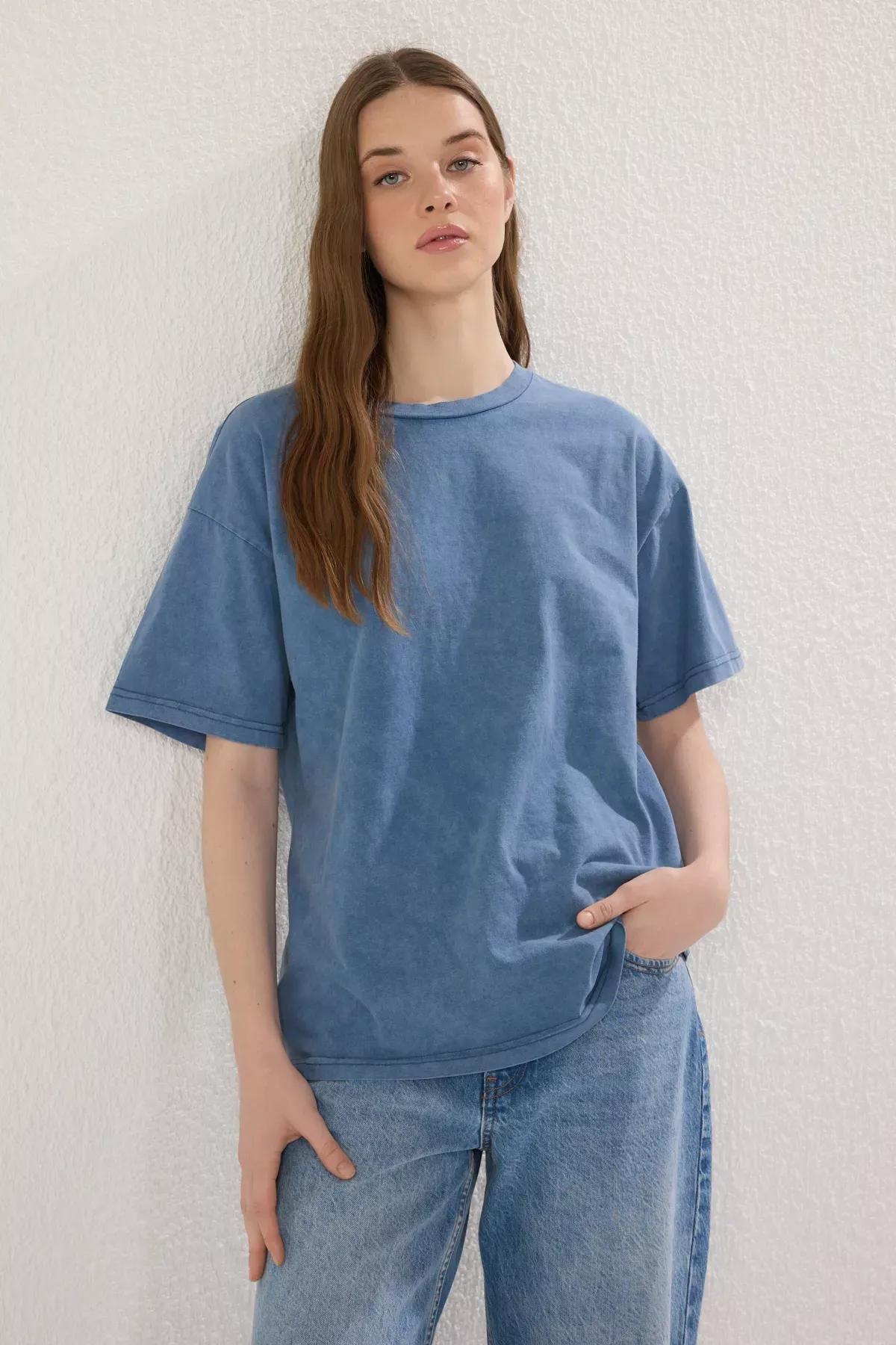 Blue Crew-Neck Knitted T-Shirt, , large image number 0