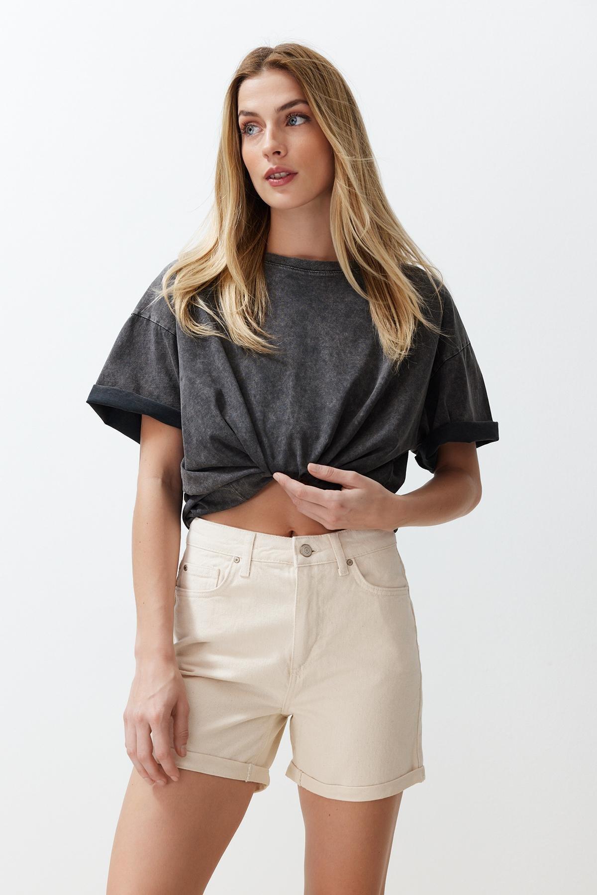 Cream Trotter Folding High Waist Shorts, , large image number 5