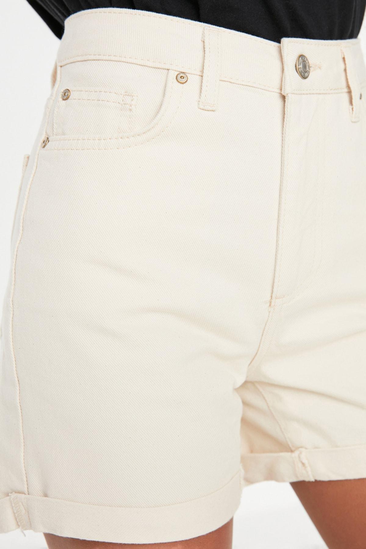 Cream Trotter Folding High Waist Shorts, , large image number 6