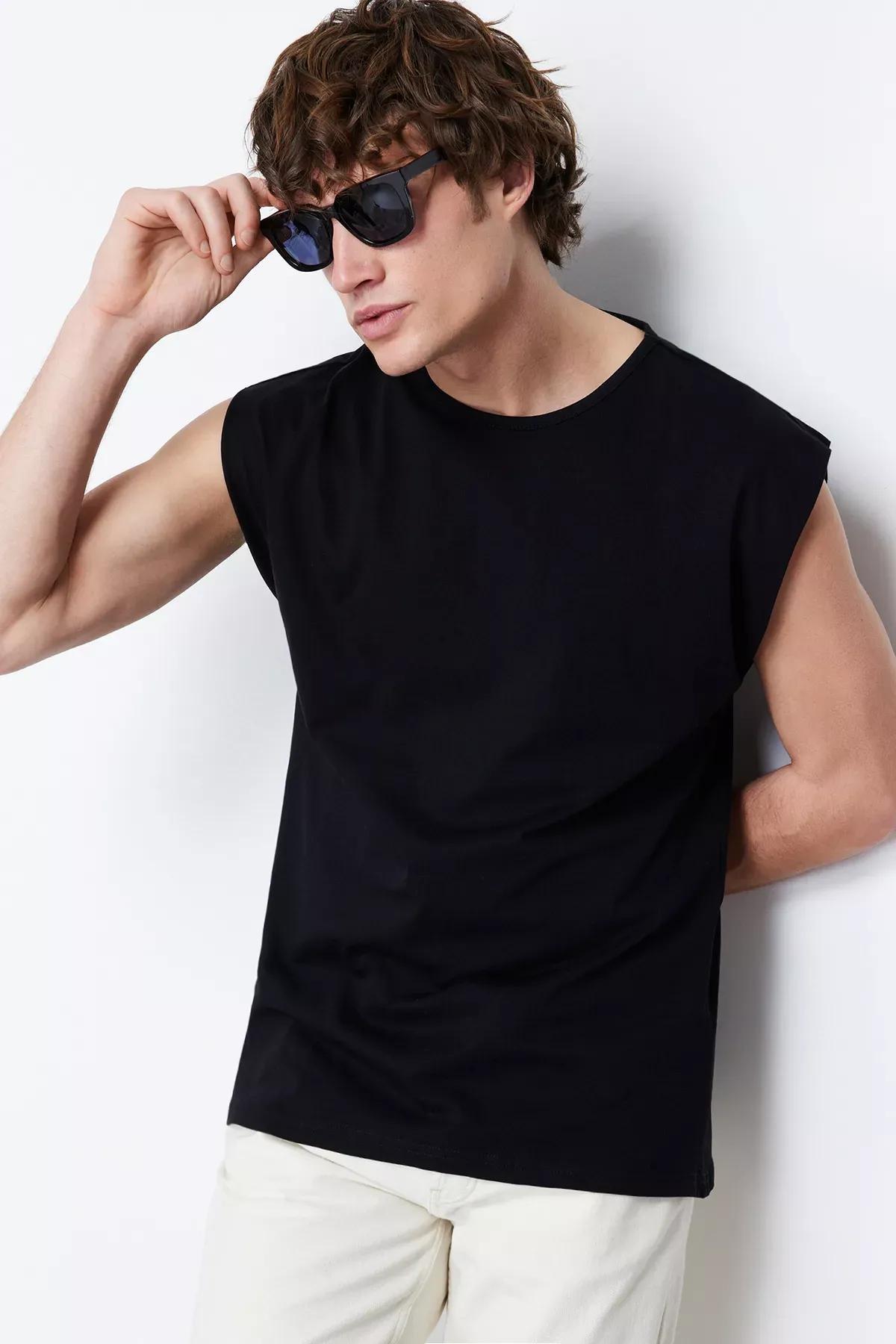 Black Sleeveless T-Shirt-Undershirt, , large image number 1