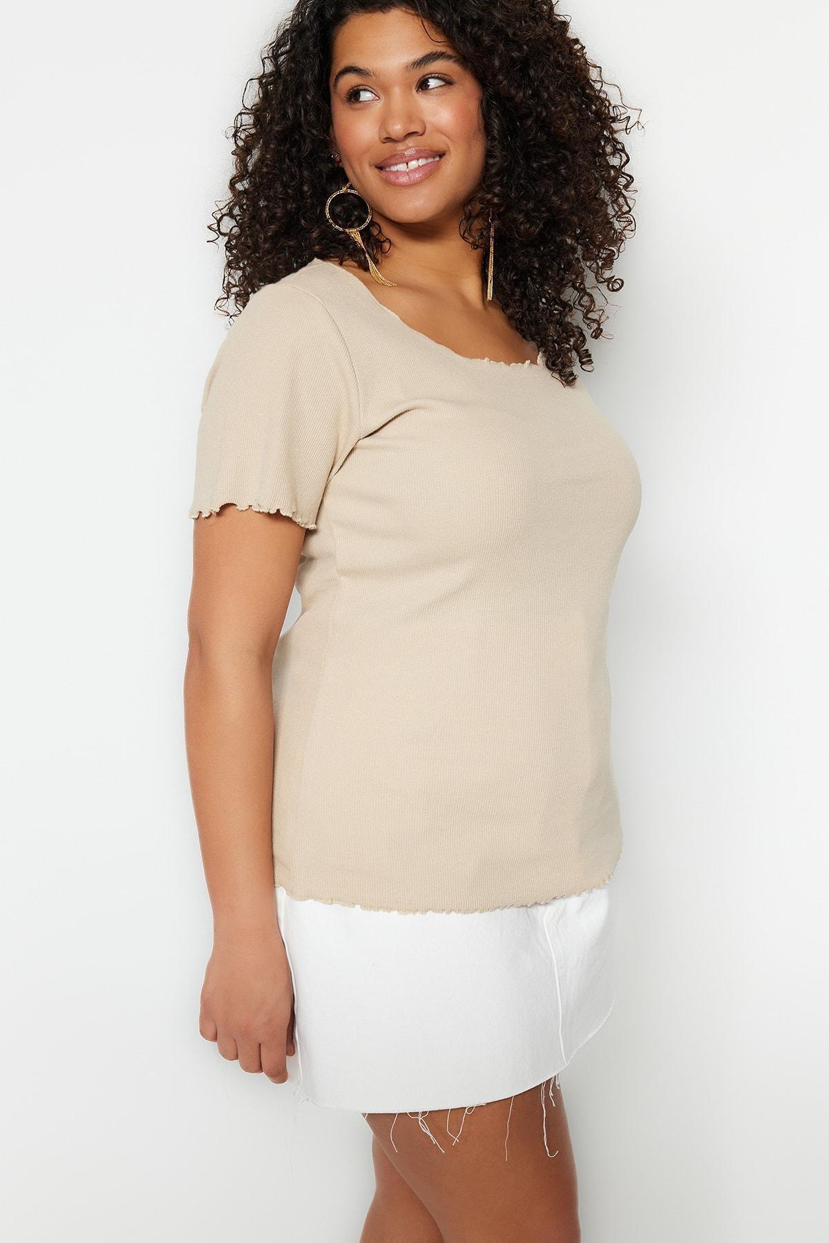 Beige Fitted Plus Size Blouse, , large image number 1