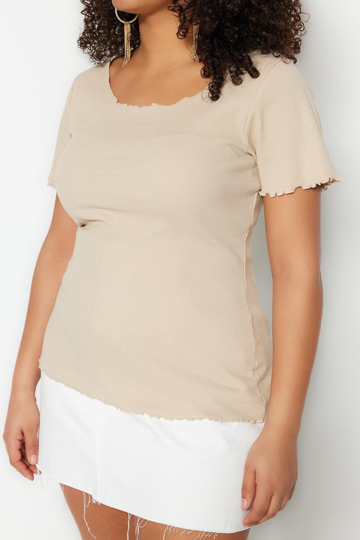Beige Fitted Plus Size Blouse, , large image number 3