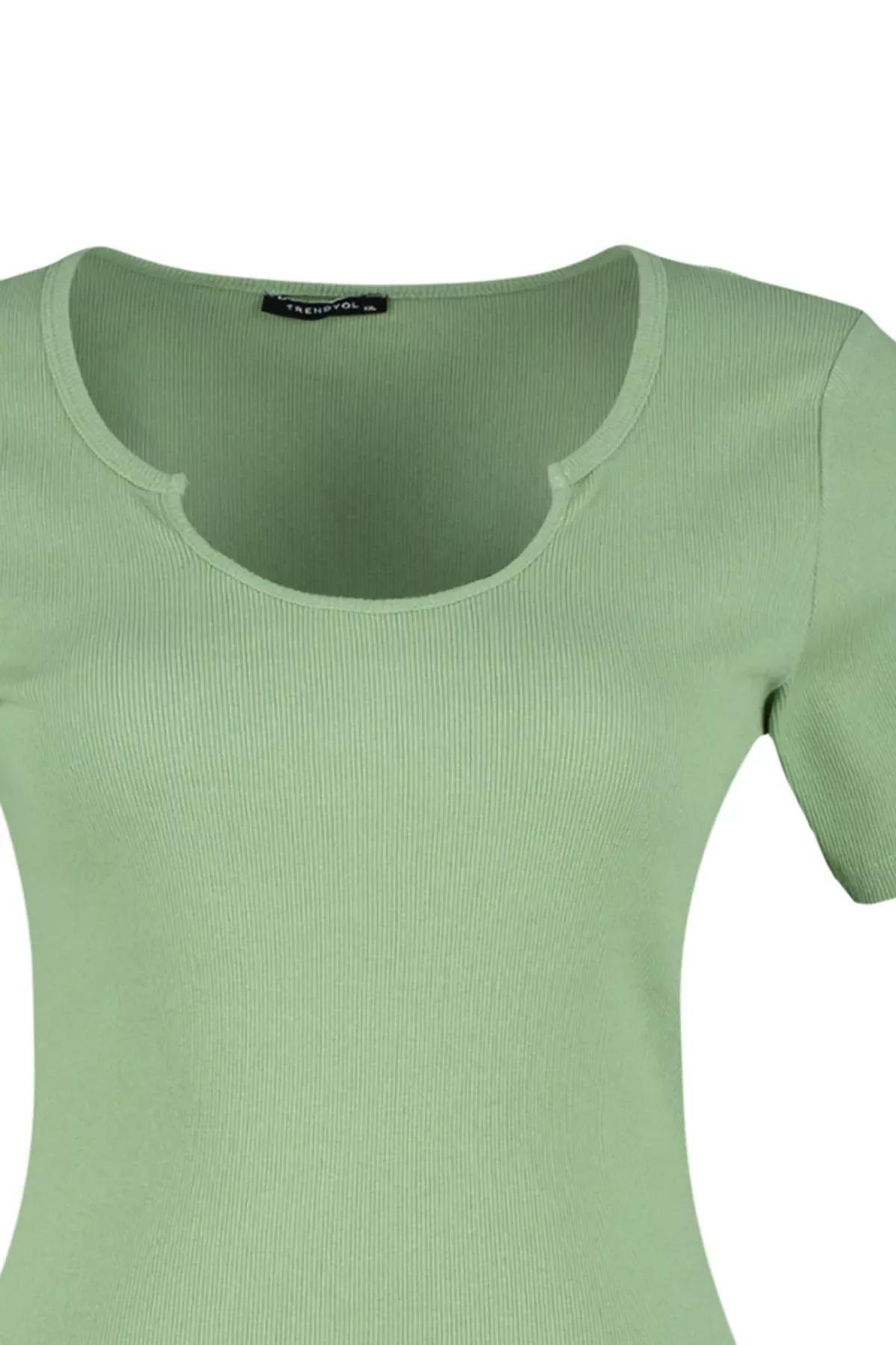 Green Fitted Plus Size Blouse, , large image number 7