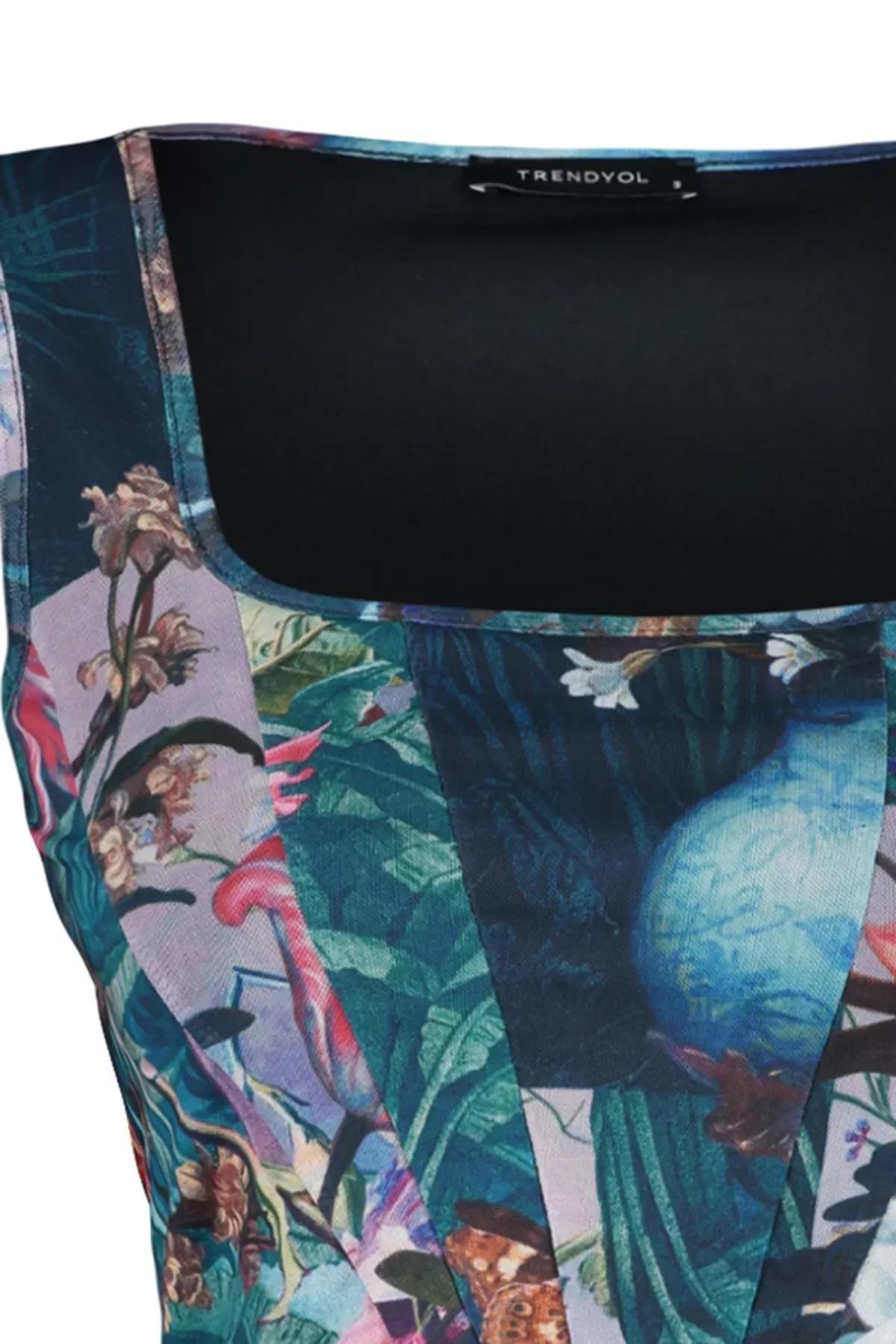 بلوزة بقصة سليم فت بنقشة زهور، ألوان متعددة, Multicolor, large image number 7