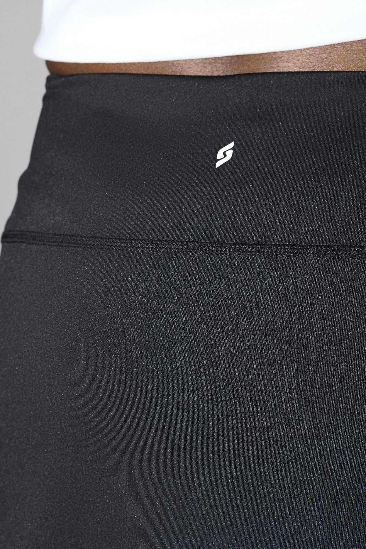 Black High-Waist Shorts, , large image number 4