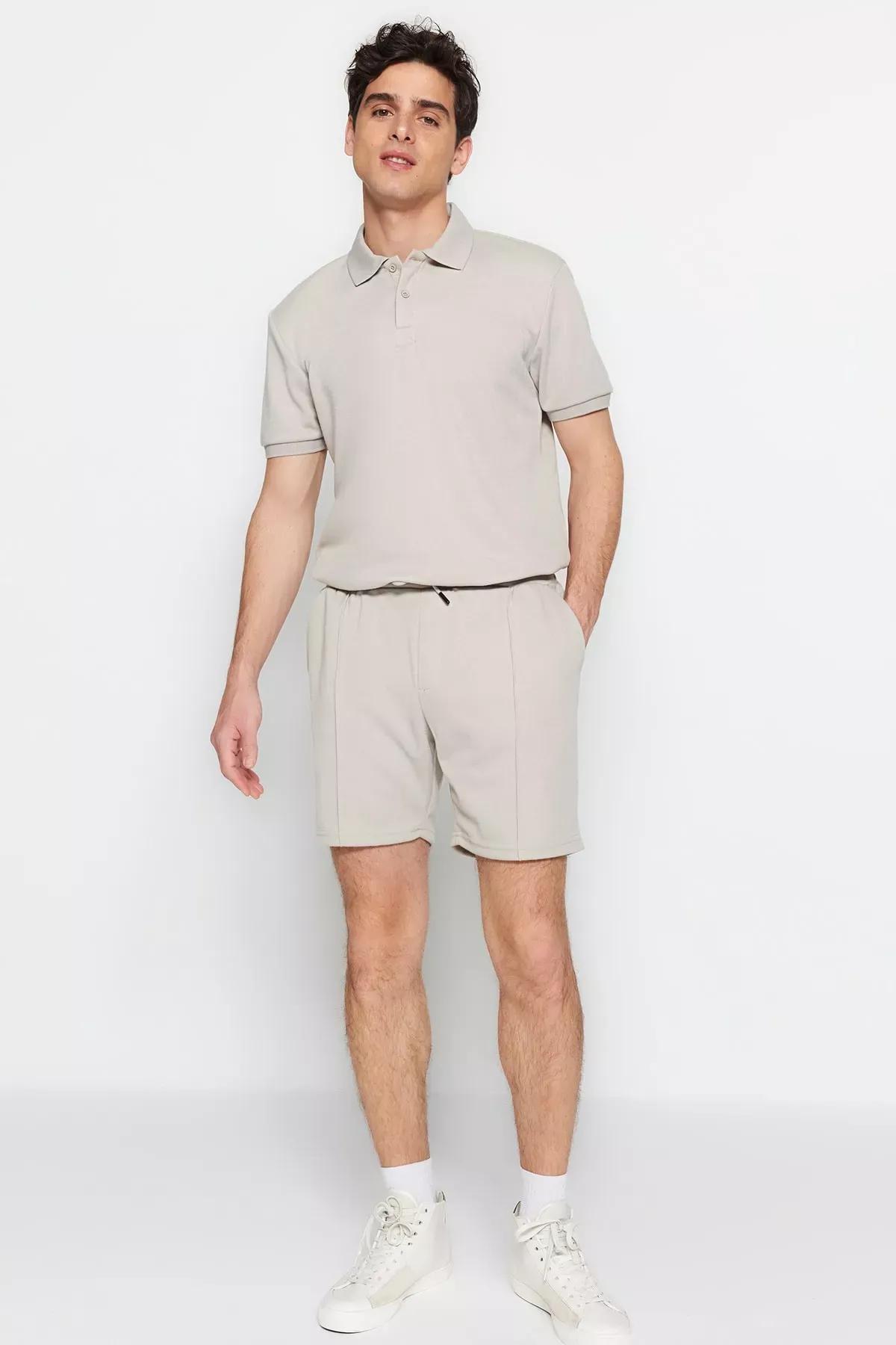 Gray Straight Mid Waist Shorts, Gray, large image number 1