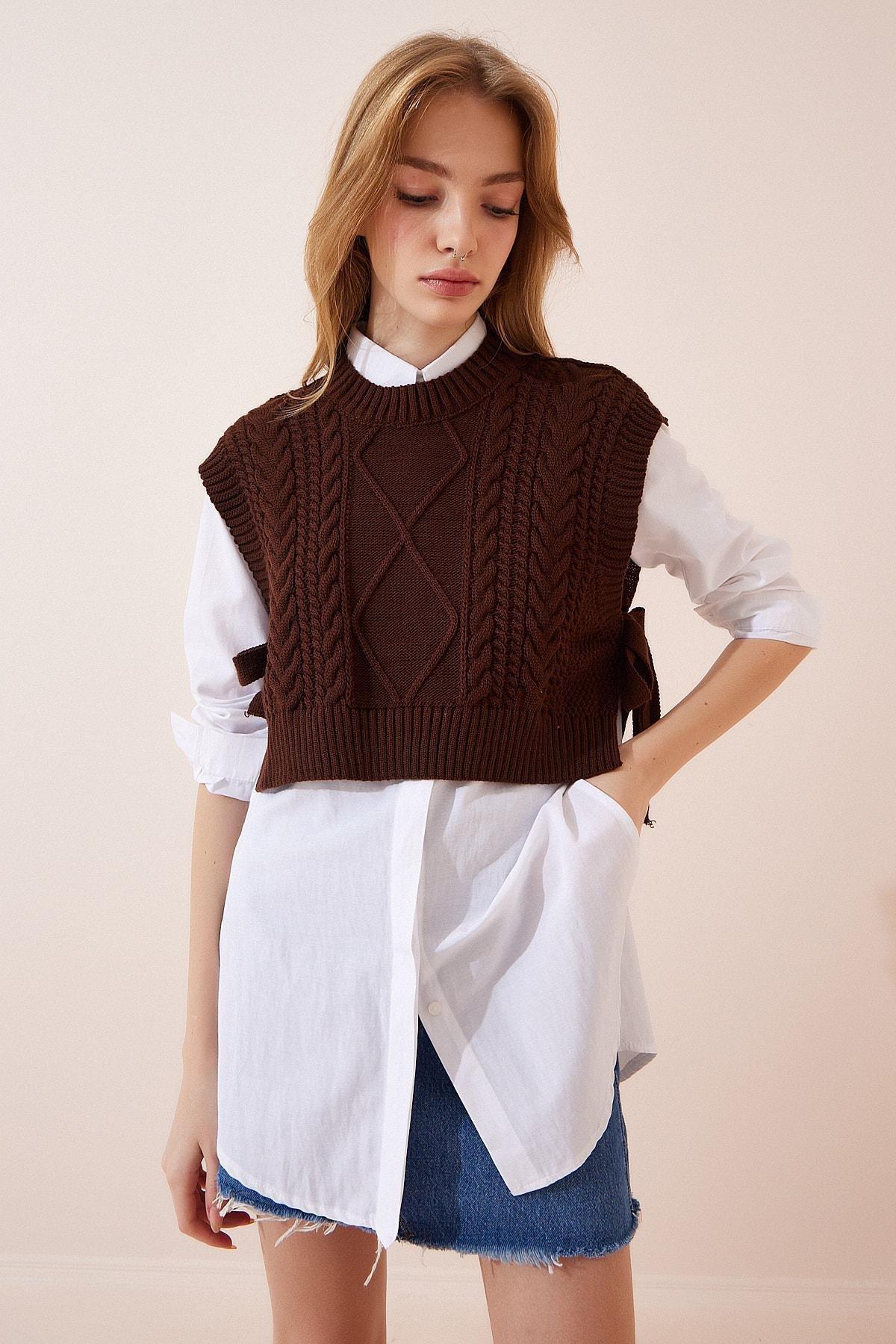Brown Turtleneck Sweater Vest, Brown, large image number 4