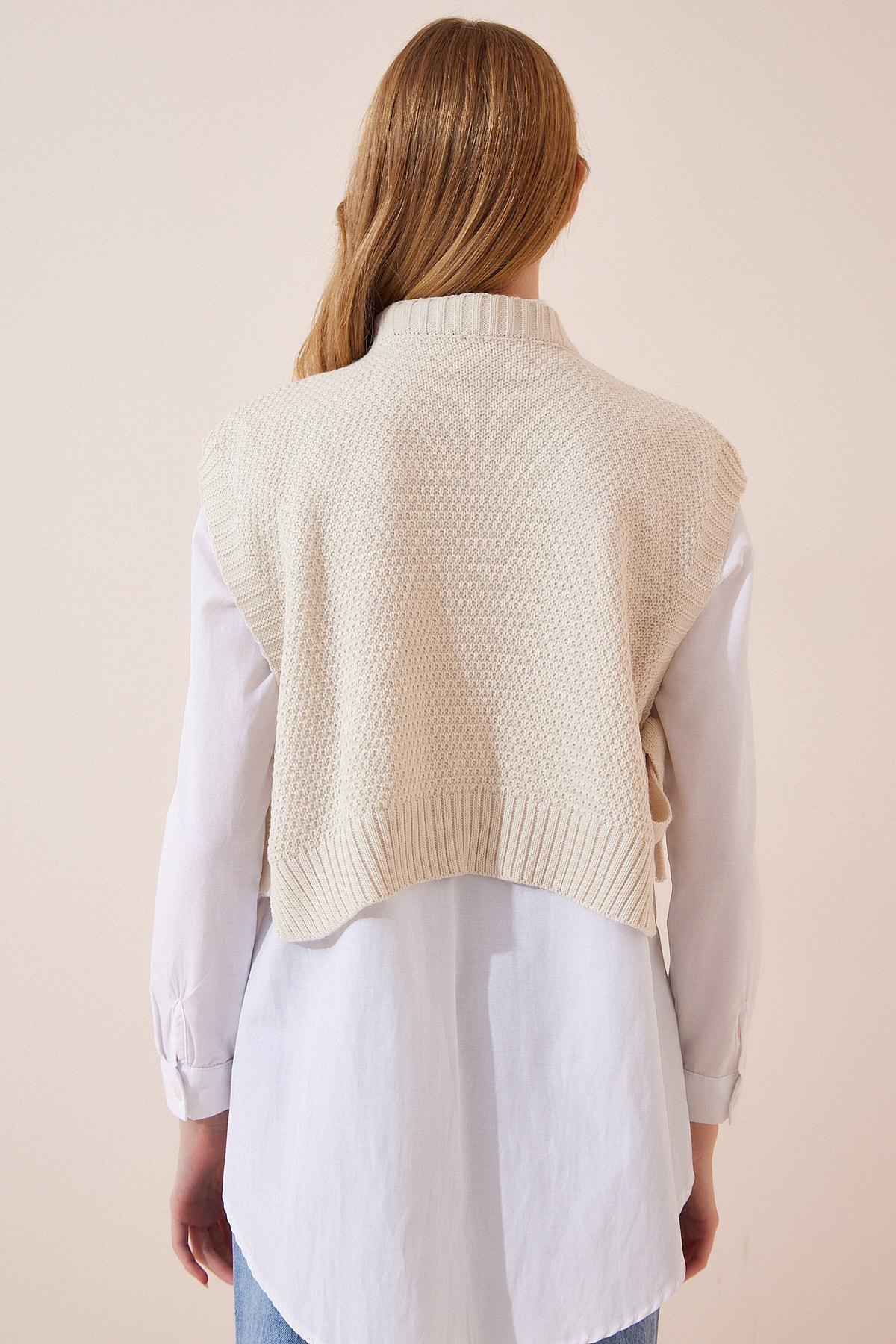 Beige Turtleneck Sweater Vest, Cream, large image number 3