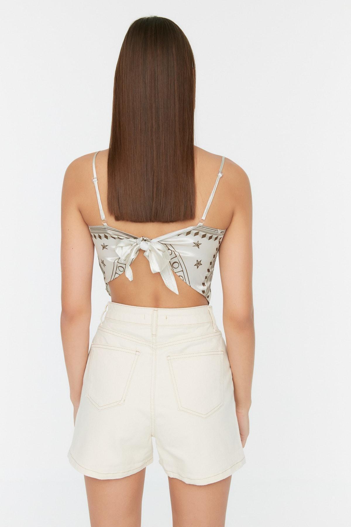 Ecru Plain High Waist Shorts, , large image number 8