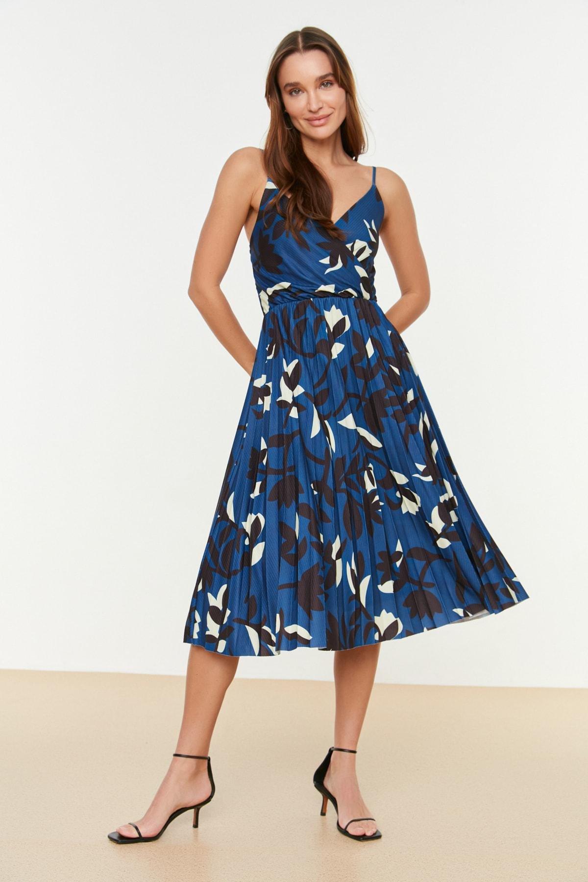 Multicolour Floral Patterned Pleated Dress, , large image number 0