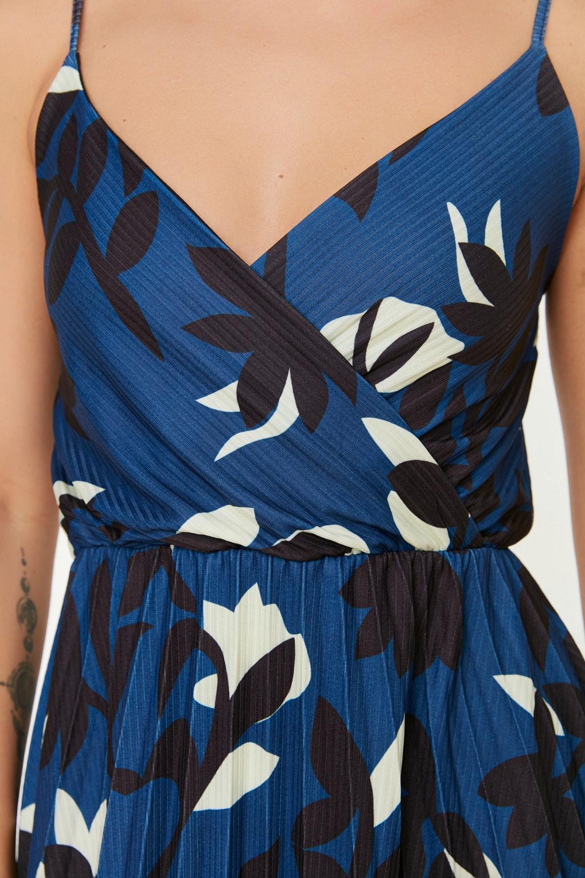 Multicolour Floral Patterned Pleated Dress, , large image number 2