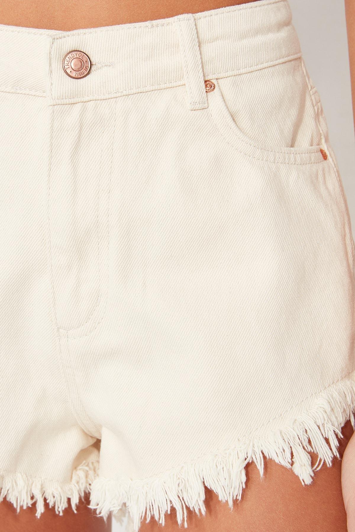 Cream High Waist Straight Shorts, , large image number 4