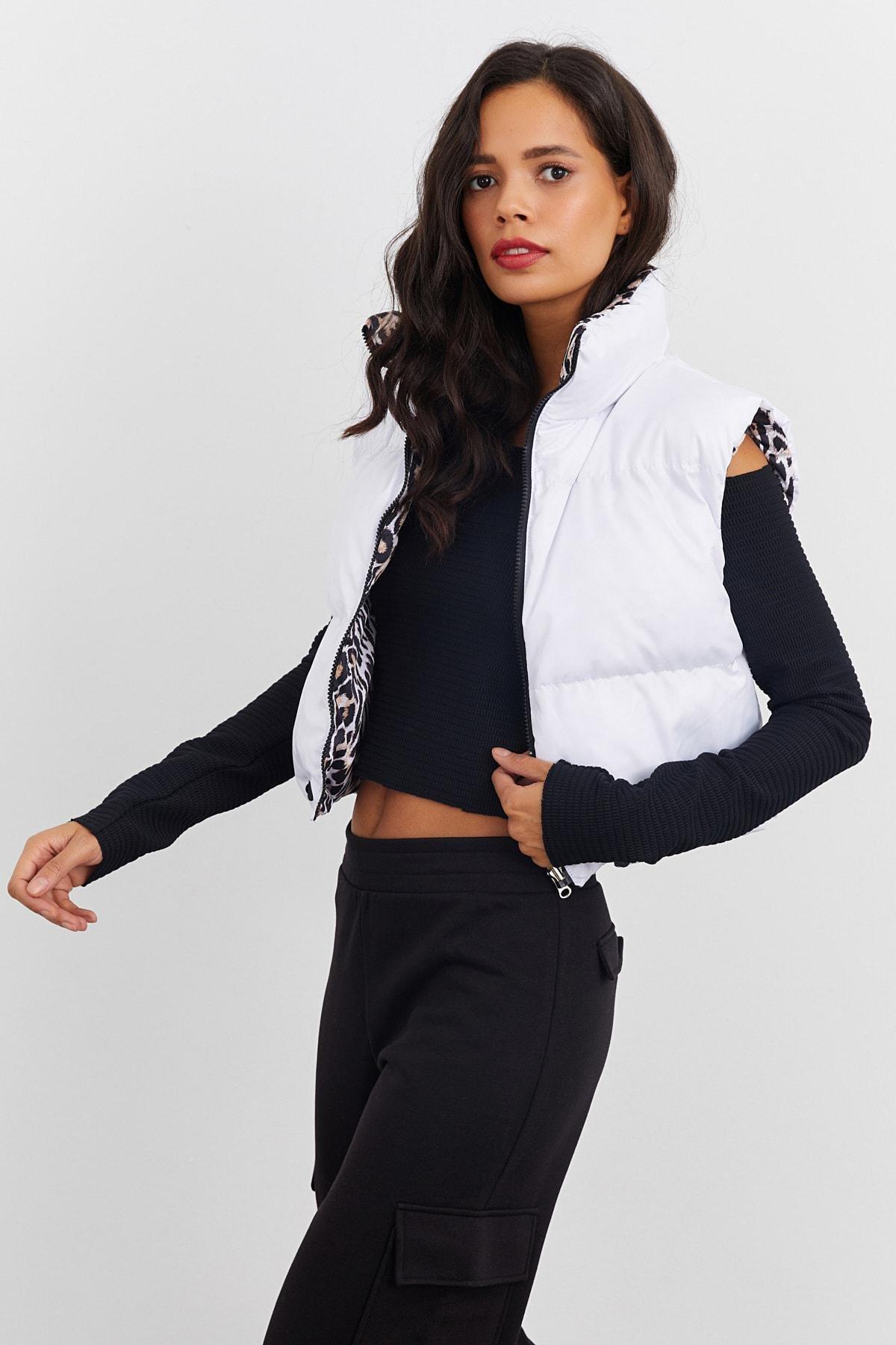White Puffer Vest, , large image number 0