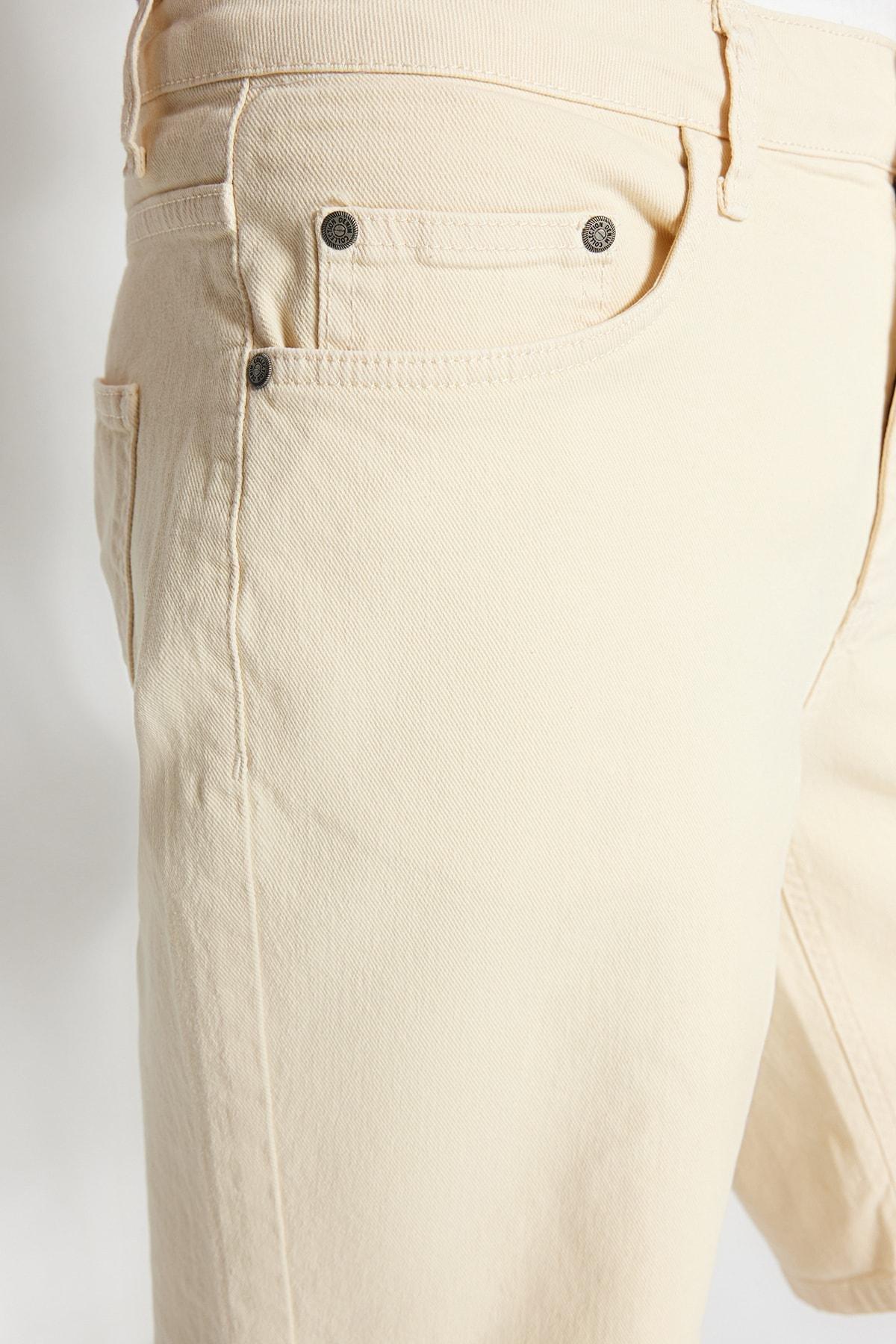Beige Normal Waist Shorts, , large image number 2