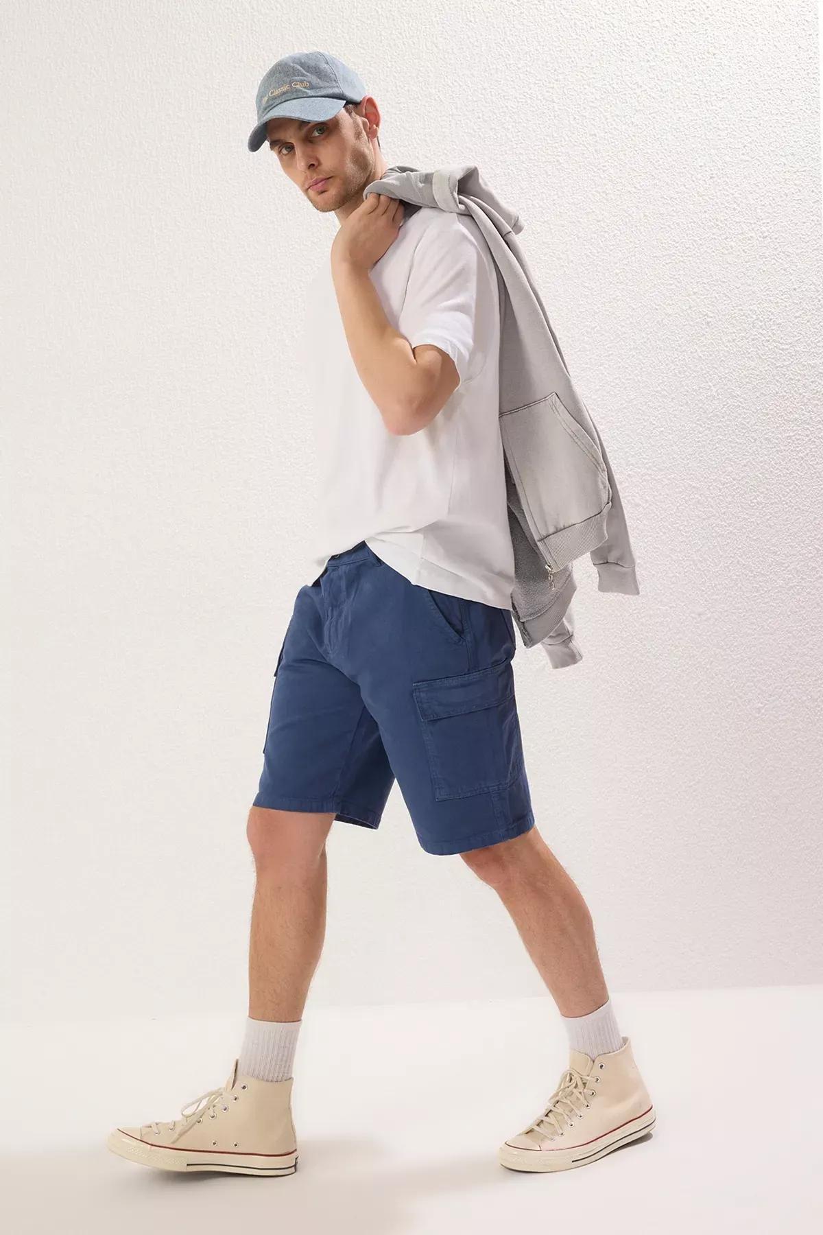 Blue Relaxed Shorts & Bermuda, Indigo, large image number 2