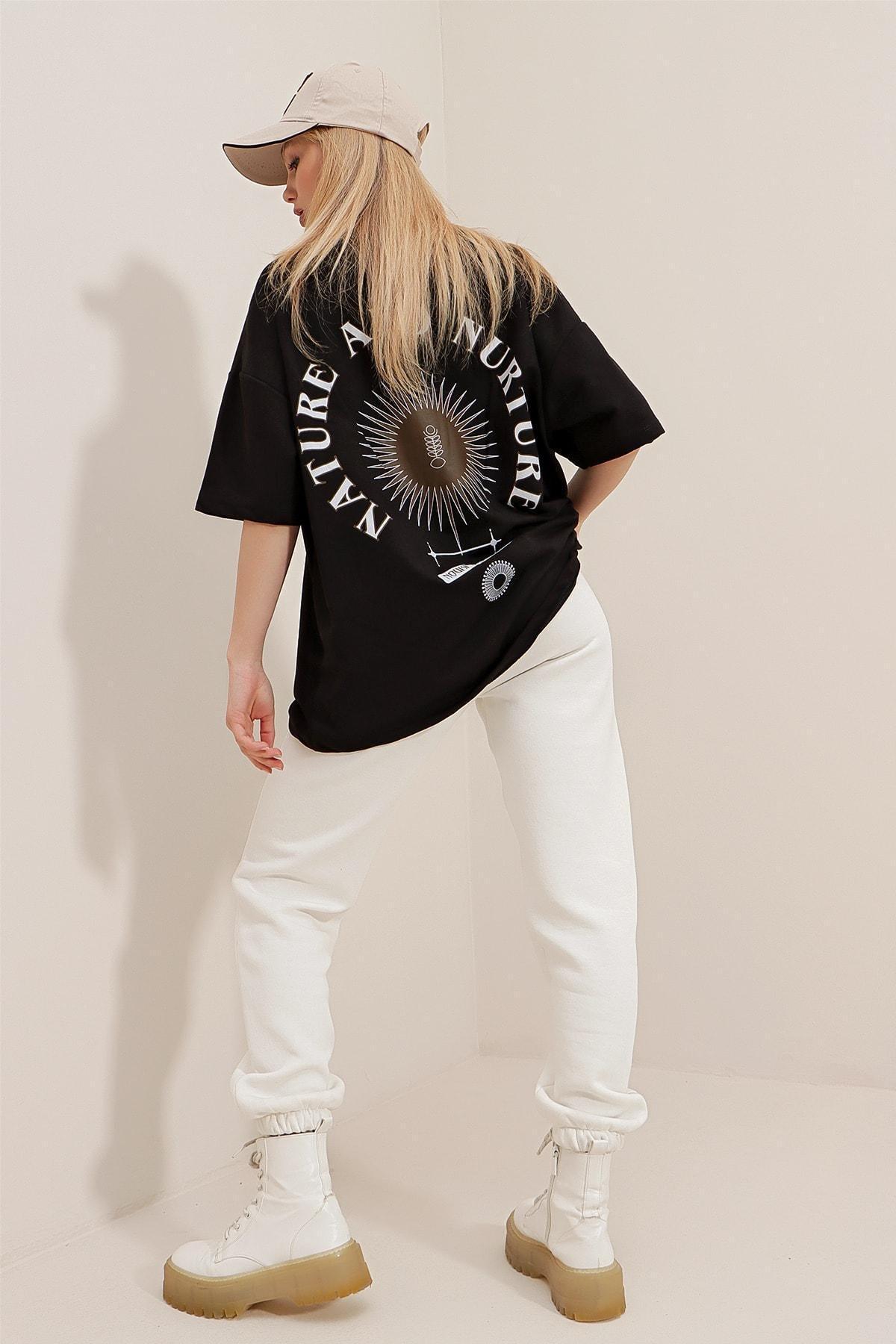 Black Graphic Crew Neck Oversize T-Shirt, , medium