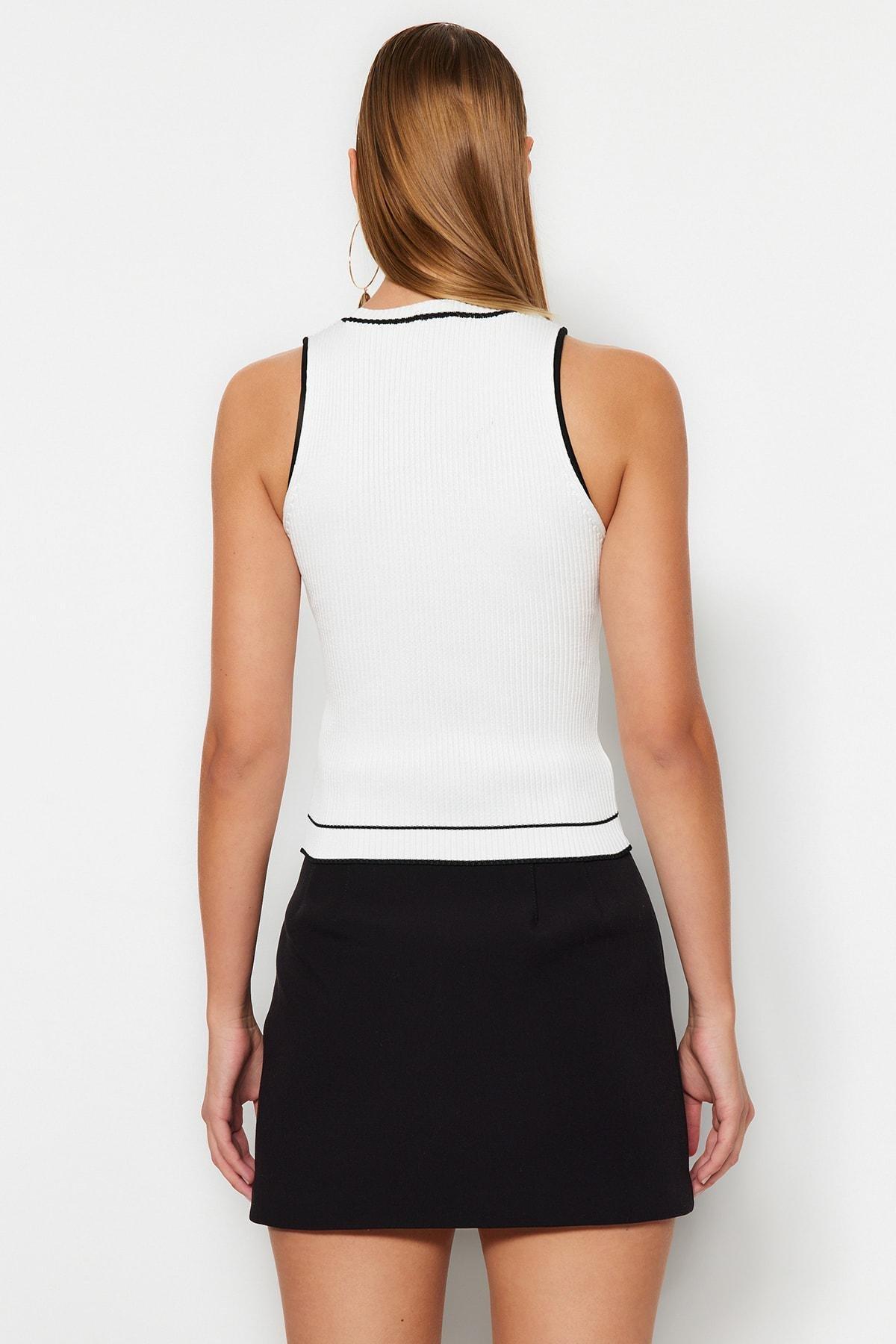 White Basic Colour Block Knitwear Blouse, , large image number 1
