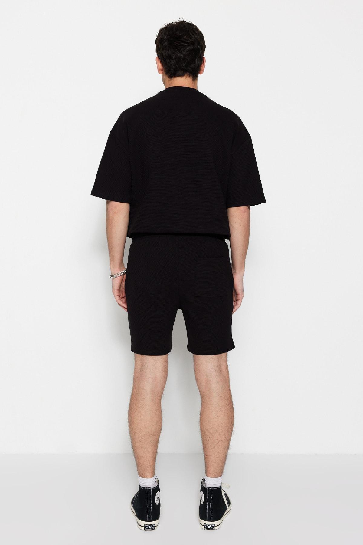 Black Straight Mid Waist Shorts, , large image number 5