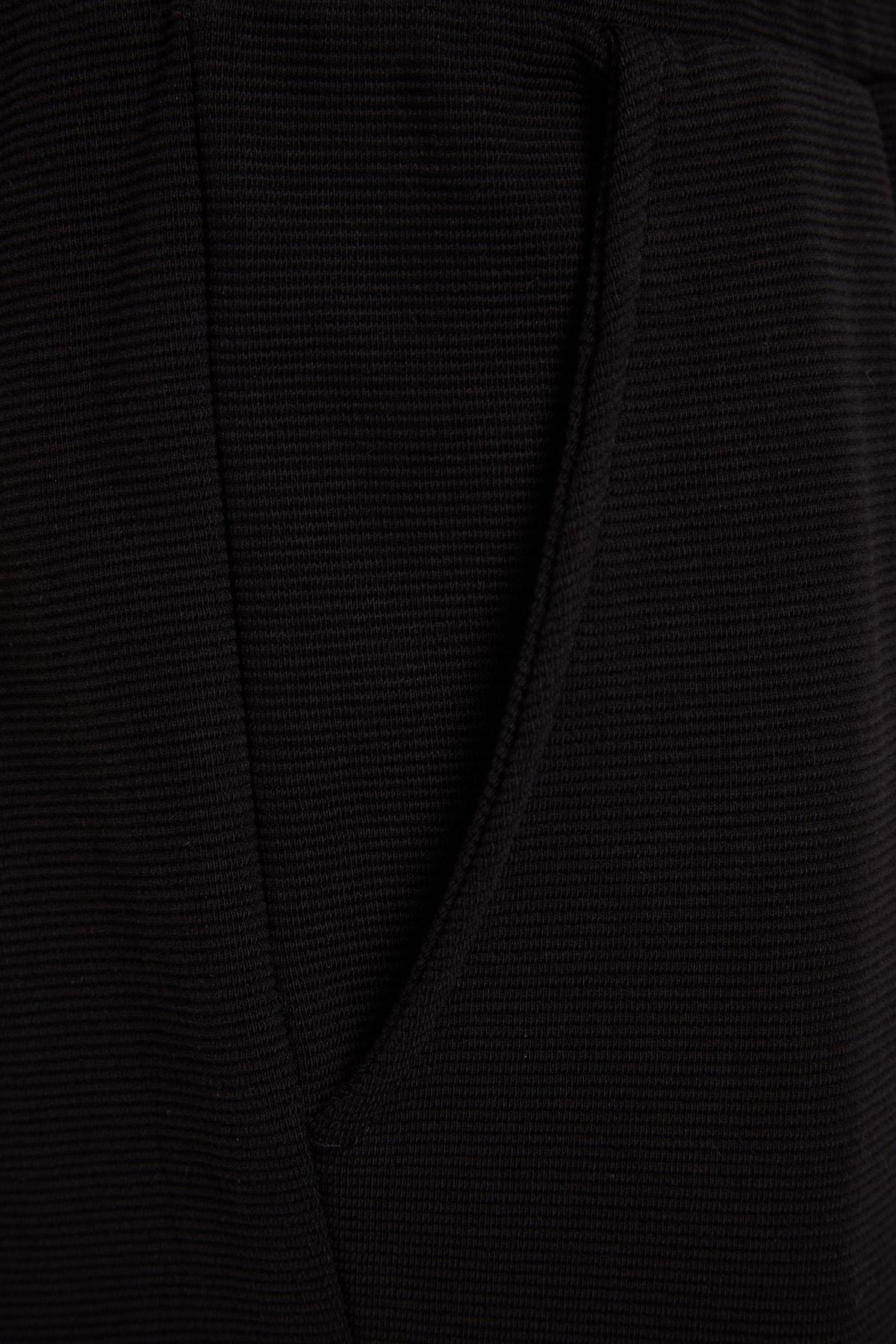 Black Straight Mid Waist Shorts, , large image number 6