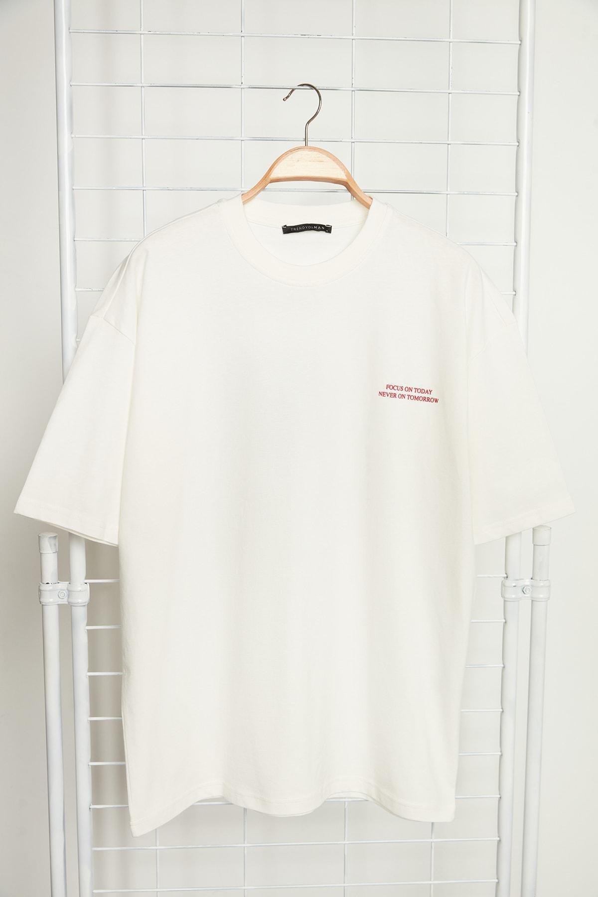 Trendyol - Cream Printed Oversize T-Shirt