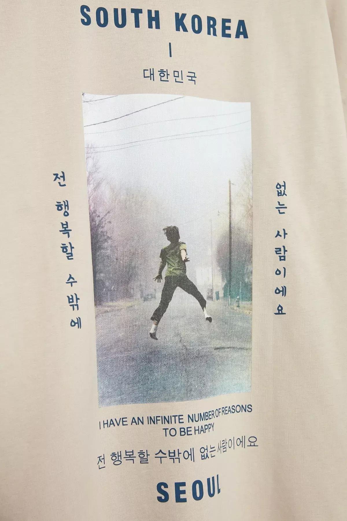 تيشيرت بقصة فضفاضة بطبعة جرافيكية، رمادي, Gray, large image number 6