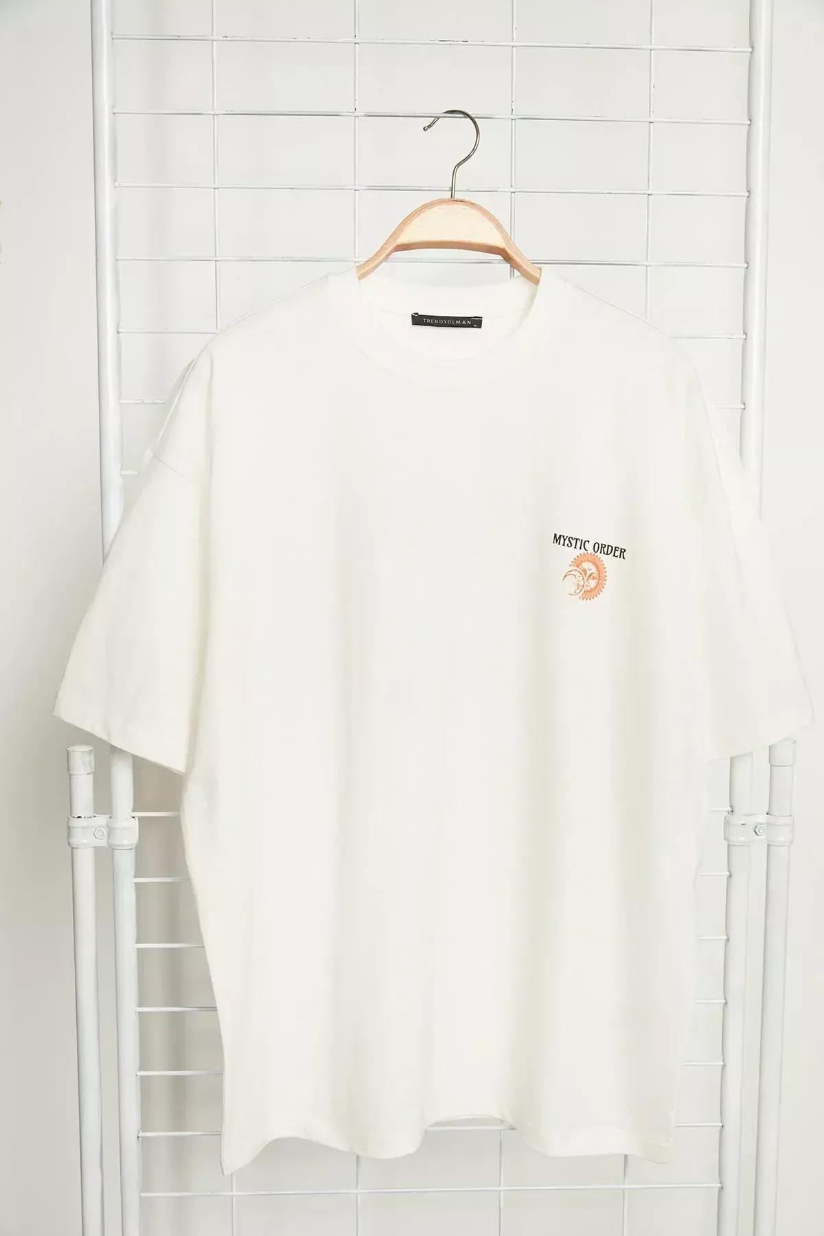 تيشيرت بقصة فضفاضة مزين بطبعة، كريمي, Ecru, large image number 1