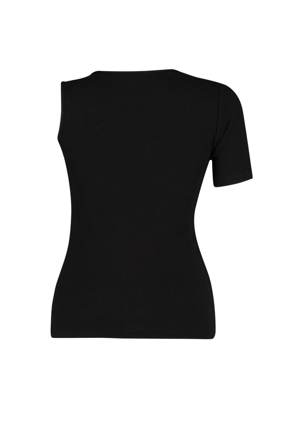 Black Fitted Plus Size Blouse, , large image number 6