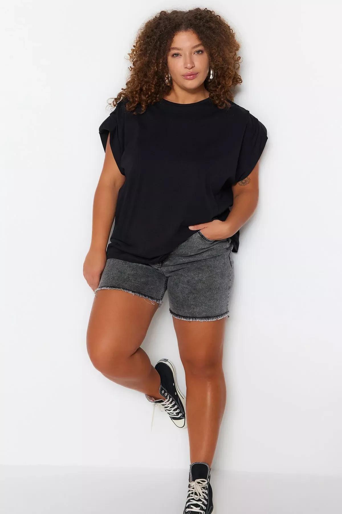 Black Crew Neck Plus Size Blouse, , large image number 1