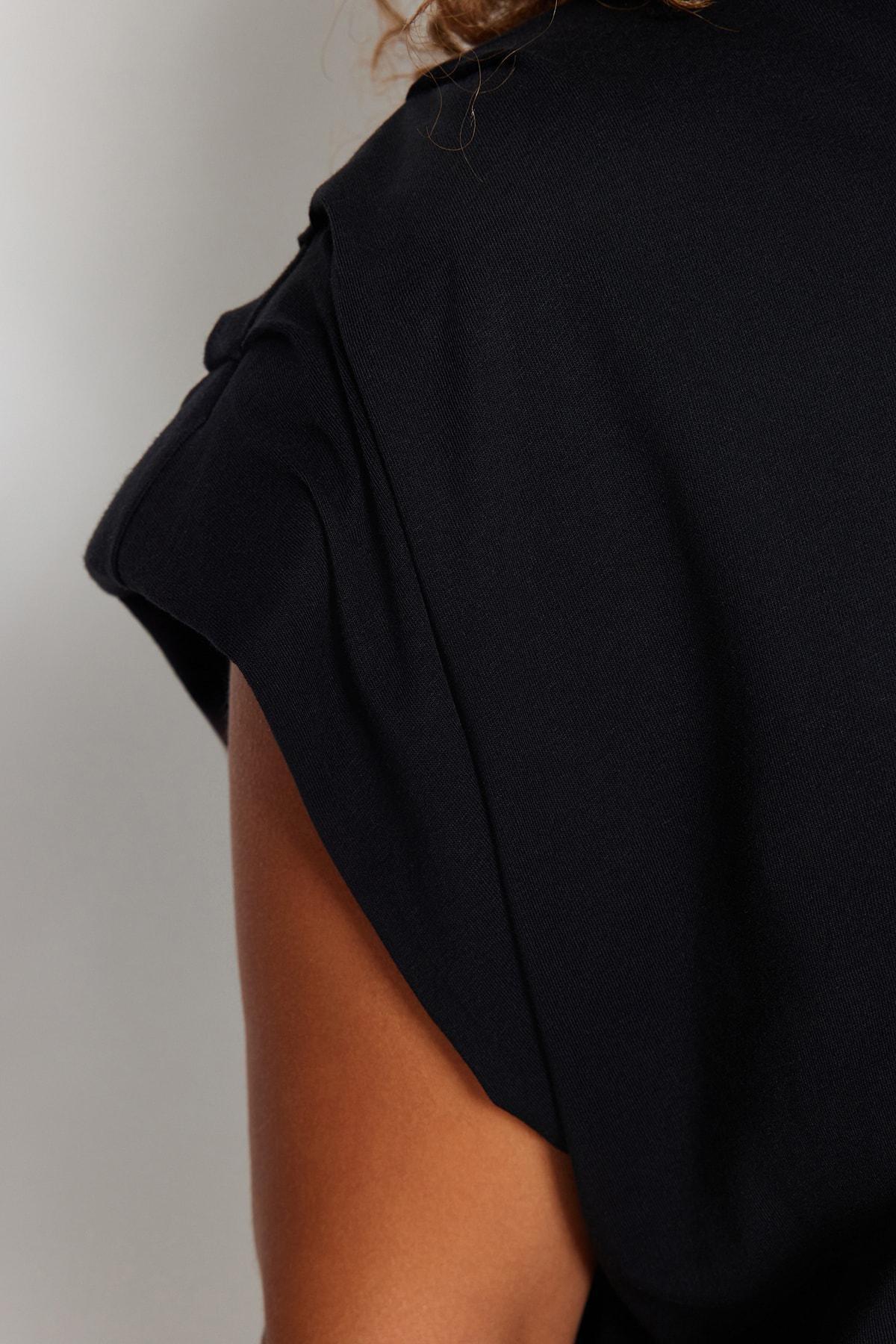 Black Crew Neck Plus Size Blouse, , large image number 3