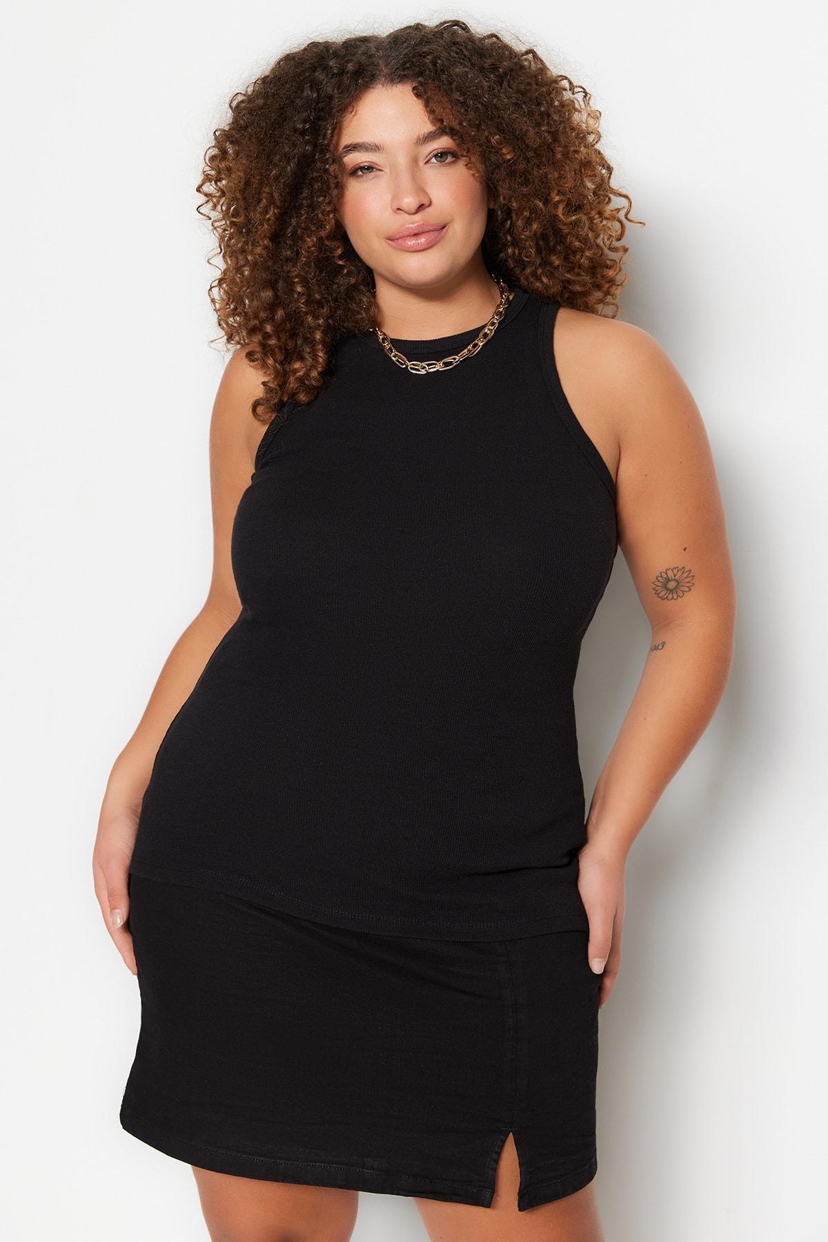 Trendyol - Black Fitted Plus Size Tank Top