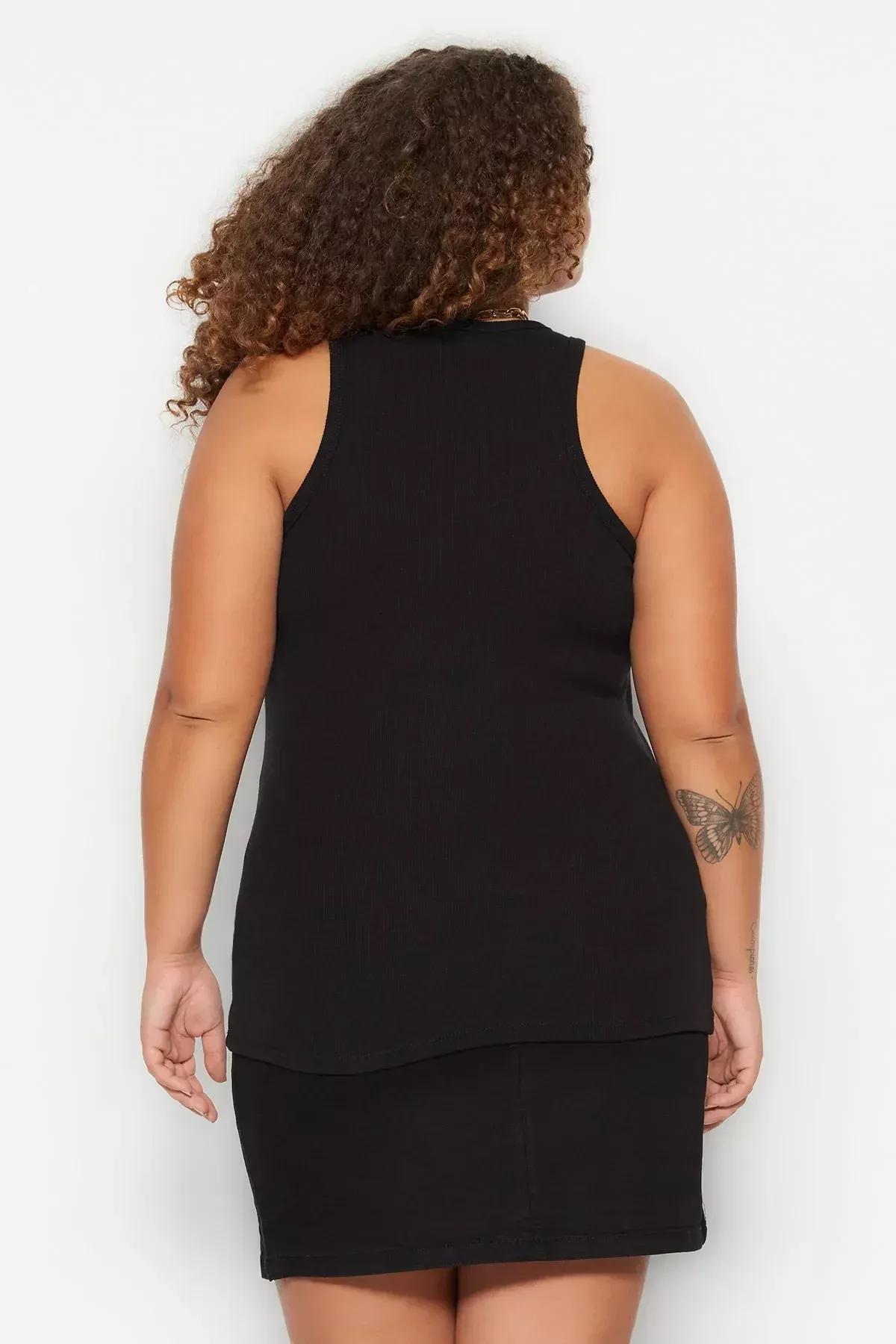 Black Fitted Plus Size Tank Top, , large image number 4