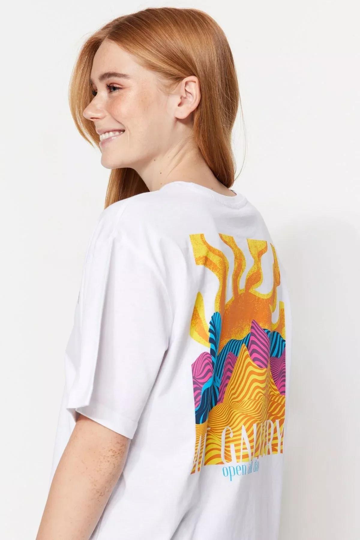 White Graphic Boyfriend T-Shirt, , large image number 5