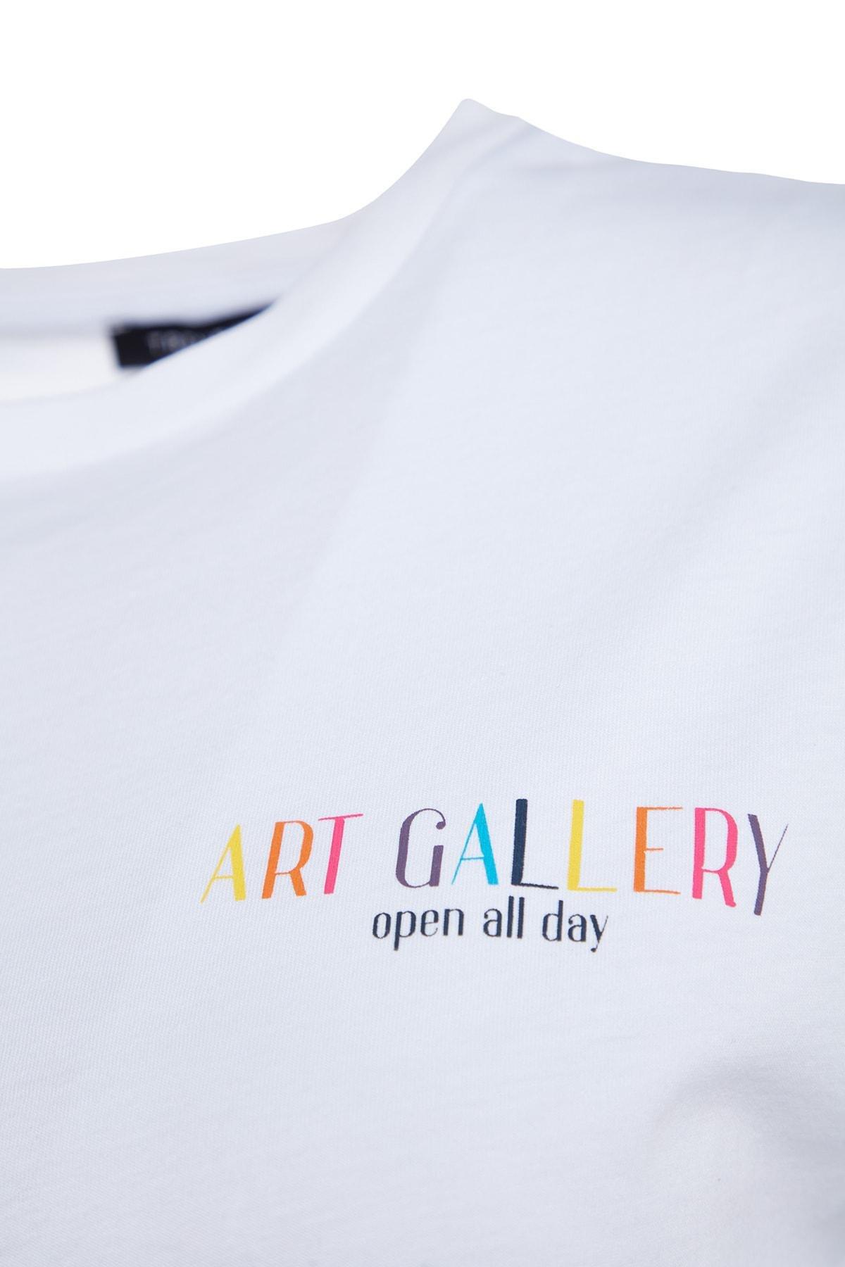 White Graphic Boyfriend T-Shirt, , large image number 7