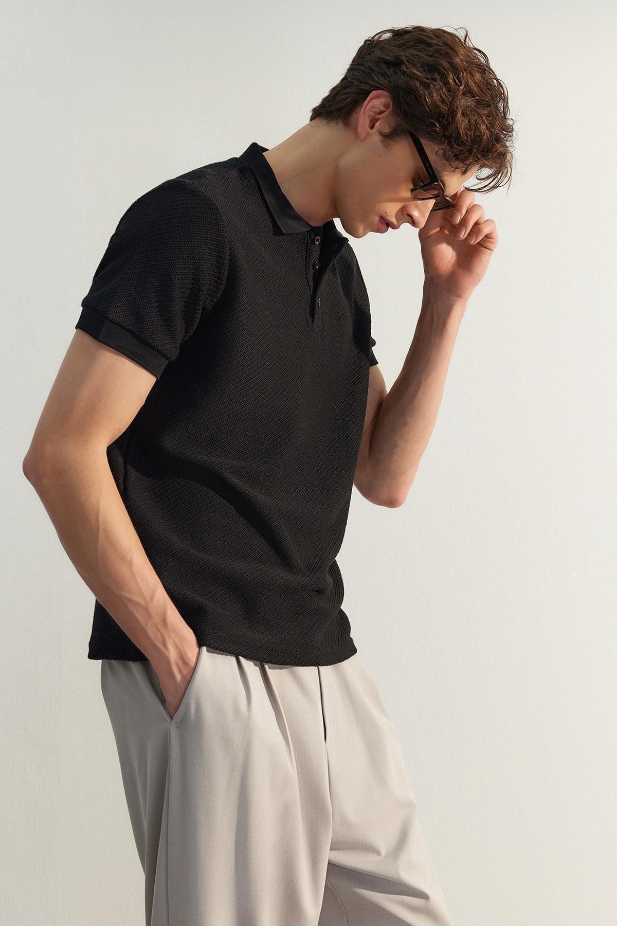 Black Fitted Polo T-Shirt, , large image number 1