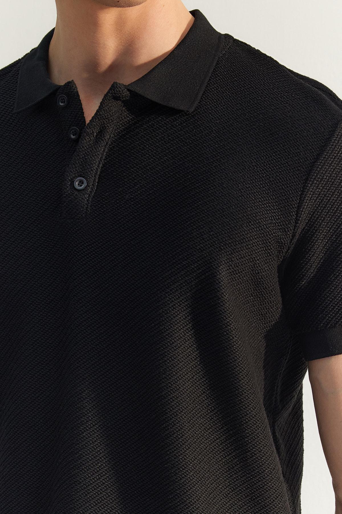 Black Fitted Polo T-Shirt, , large image number 2
