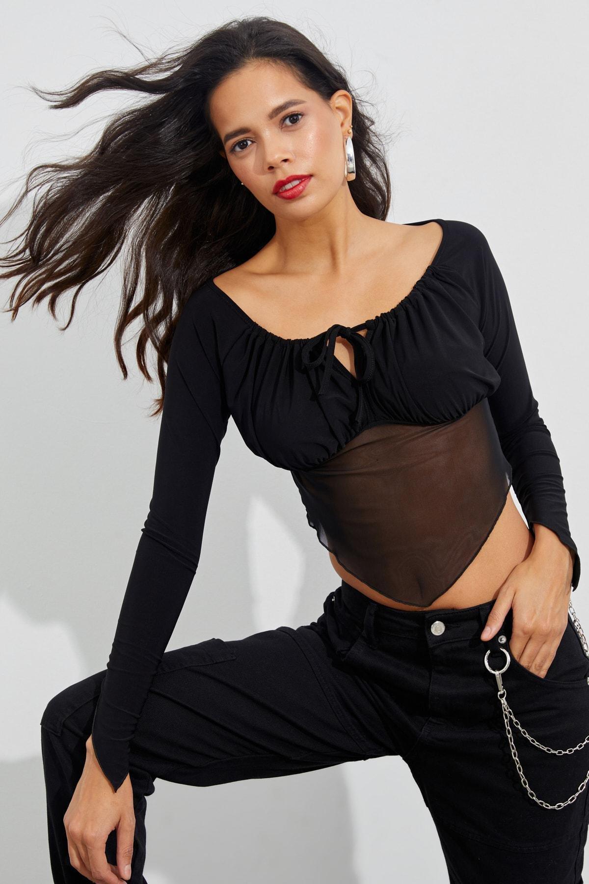 Black Fitted Scoop Neck Crop Top, , large image number 0
