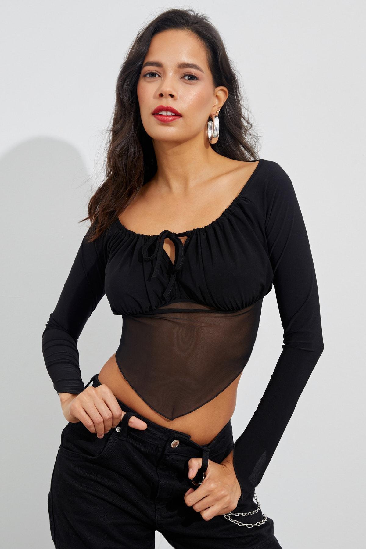 Black Fitted Scoop Neck Crop Top, , large image number 3