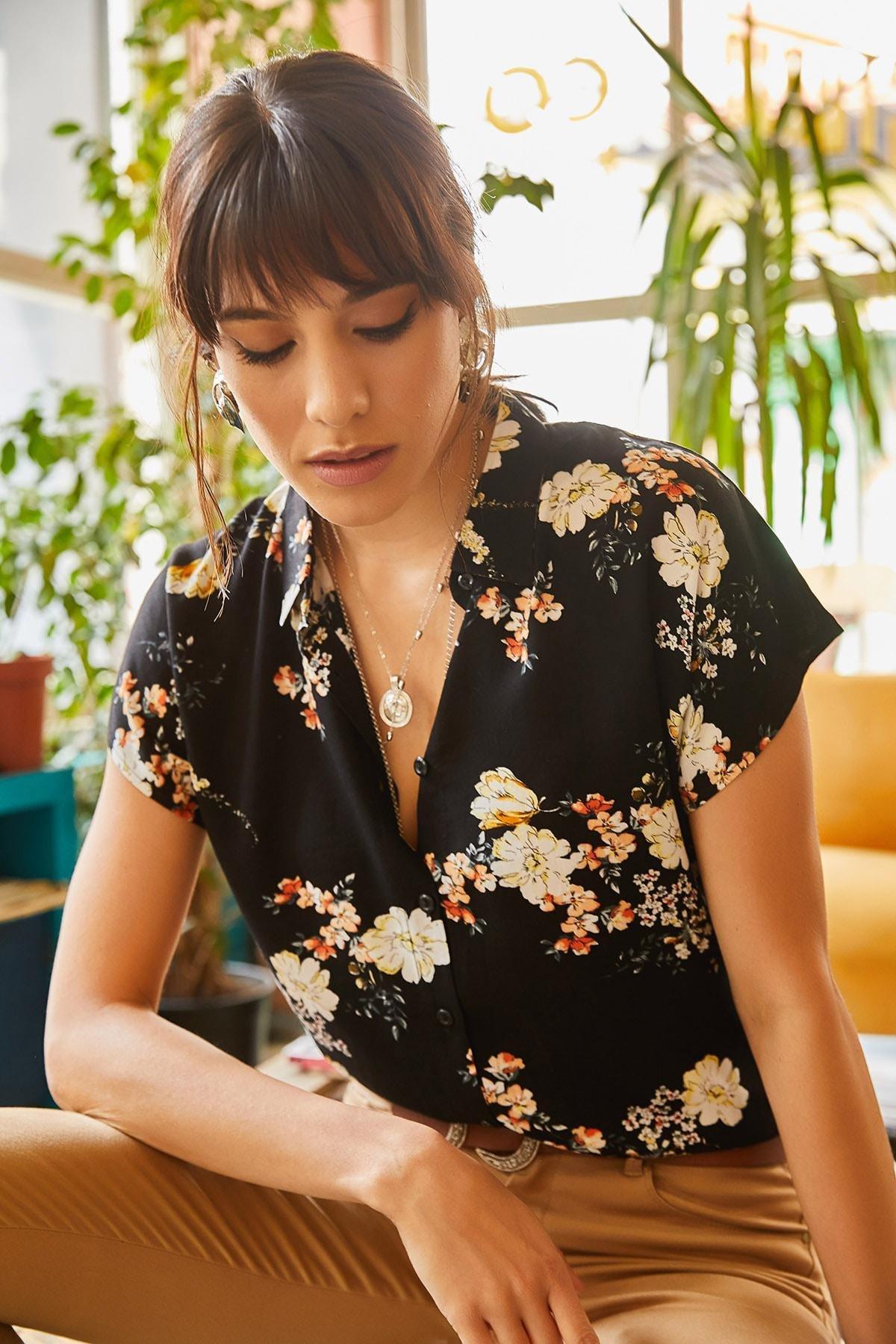 Black Floral Collared Shirt, , large image number 3