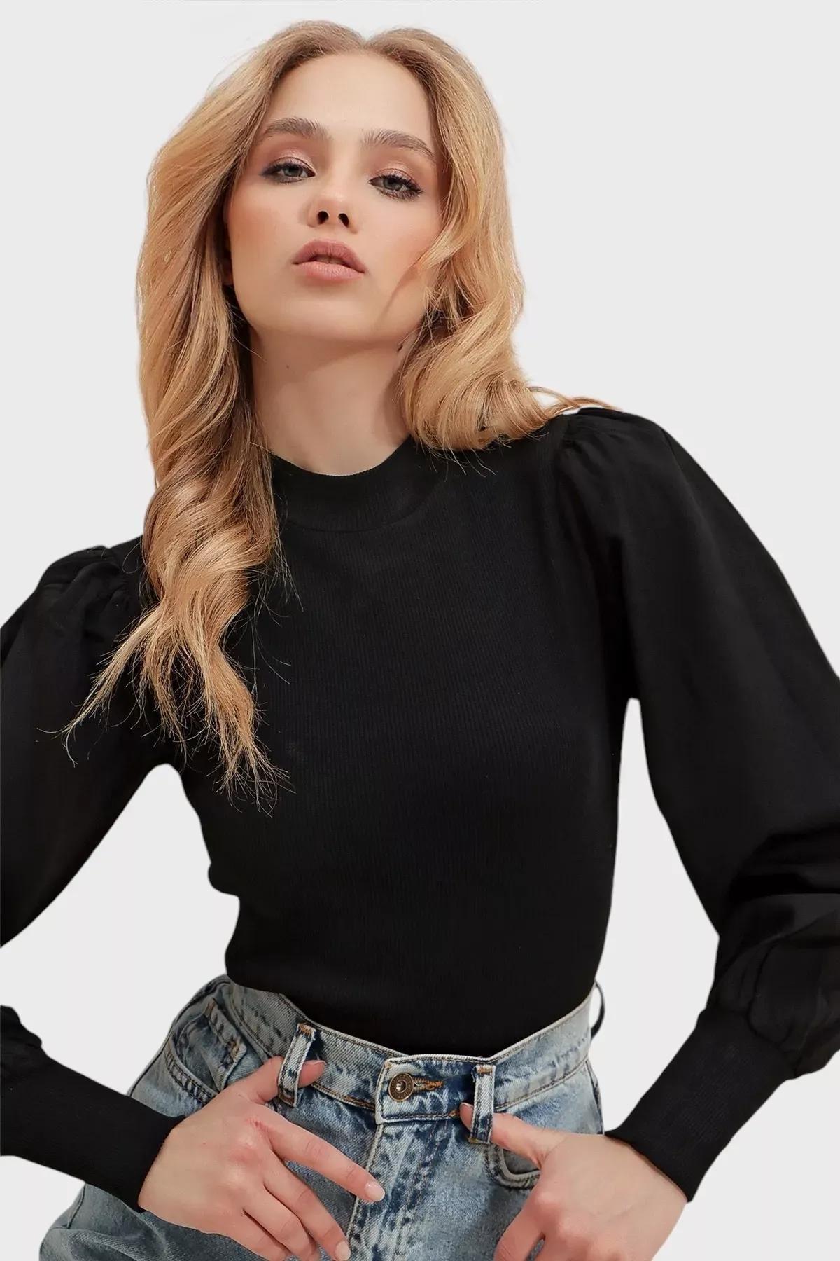 Black Crew Neck Balloon Sleeve Blouse, Black, large image number 0