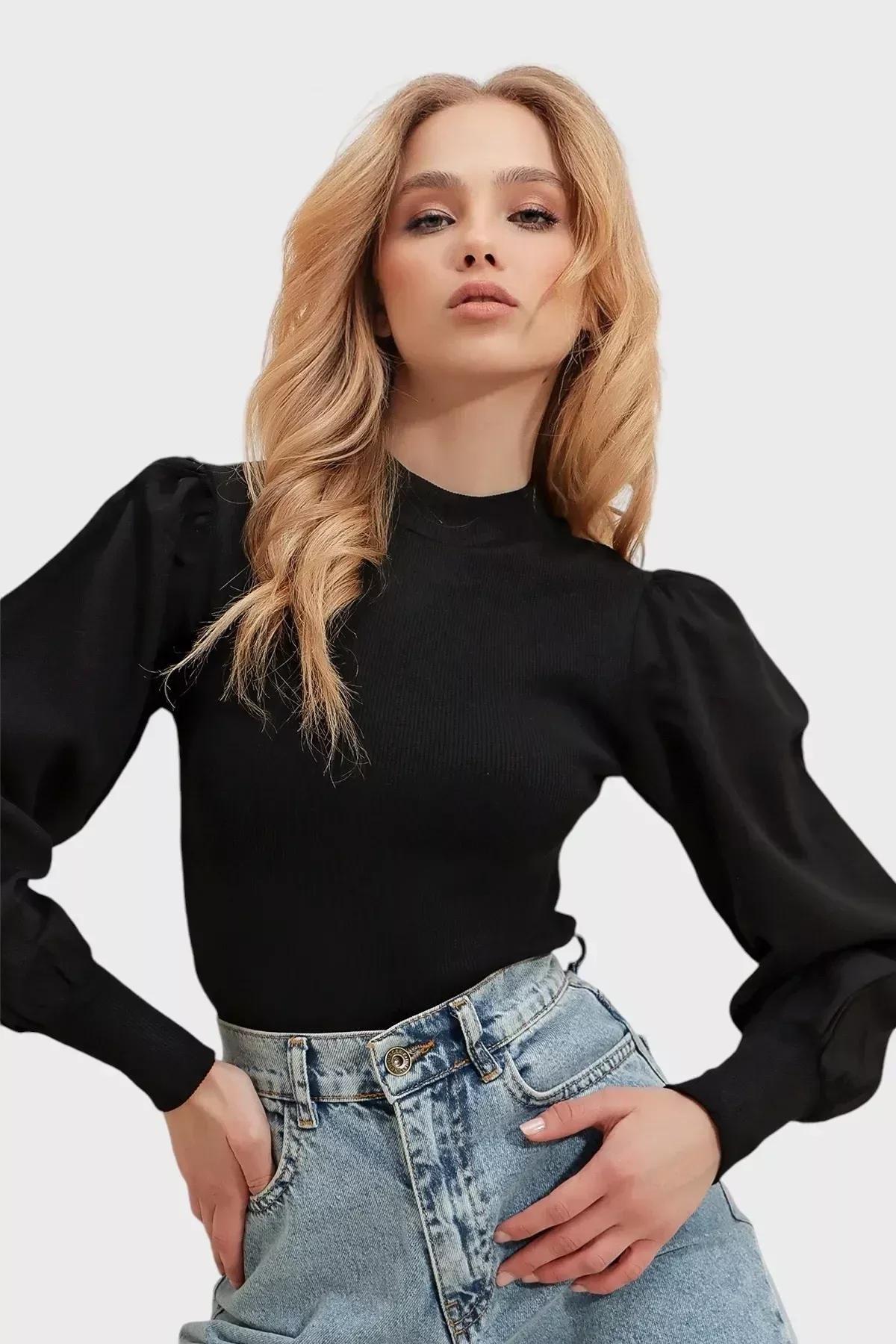 Black Crew Neck Balloon Sleeve Blouse, Black, large image number 1