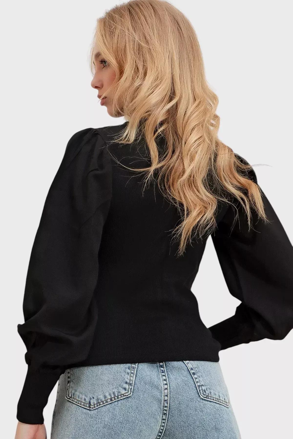 Alacati - Black Crew Neck Balloon Sleeve Blouse