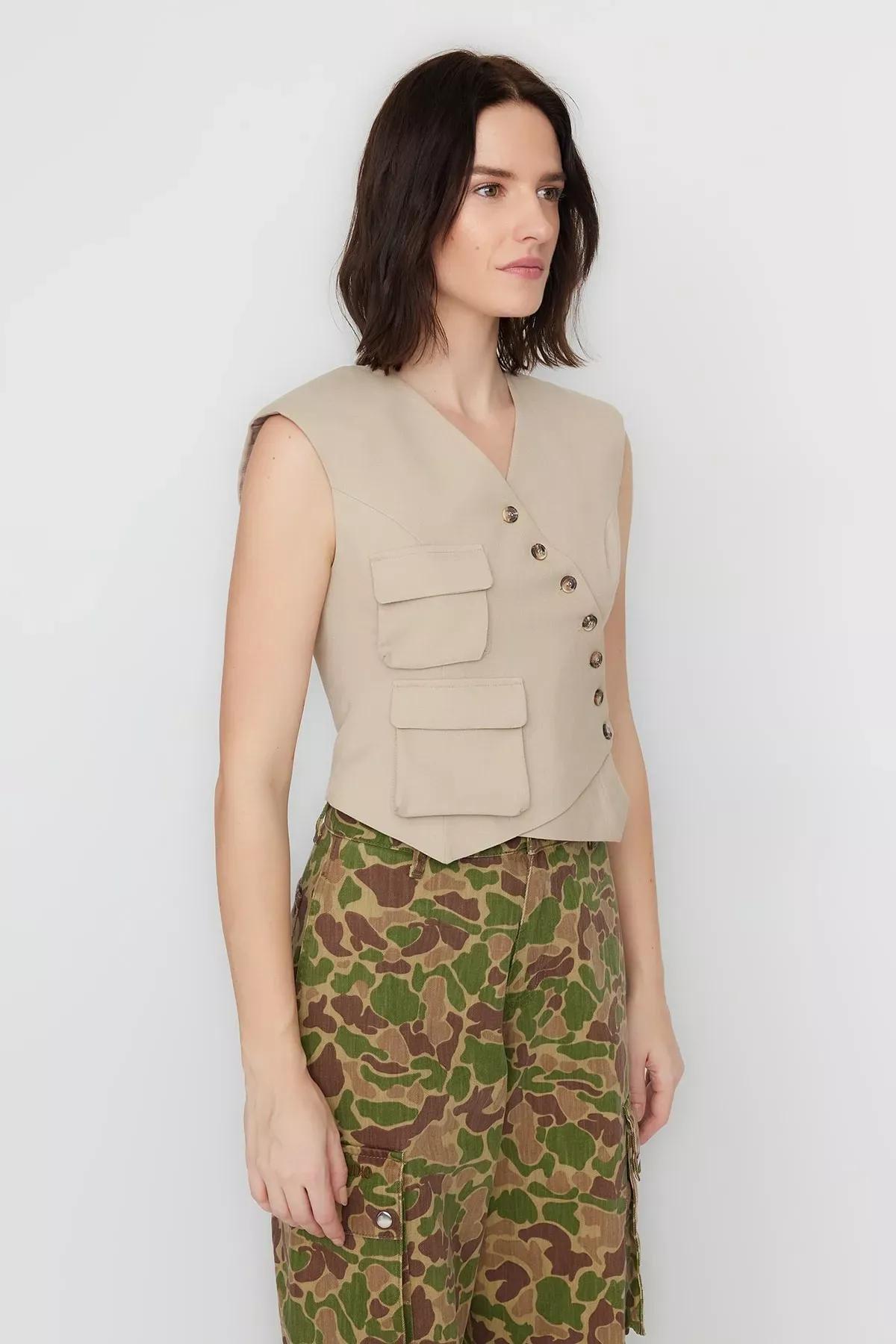 Beige Fitted Vest, Beige, large image number 3
