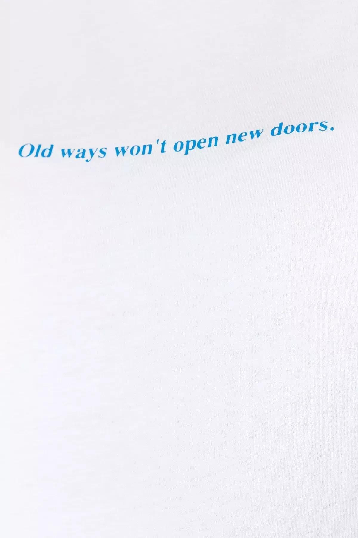 تيشيرت بطبعة جرافيكية للمقاسات الكبيرة، أبيض, White, large image number 3