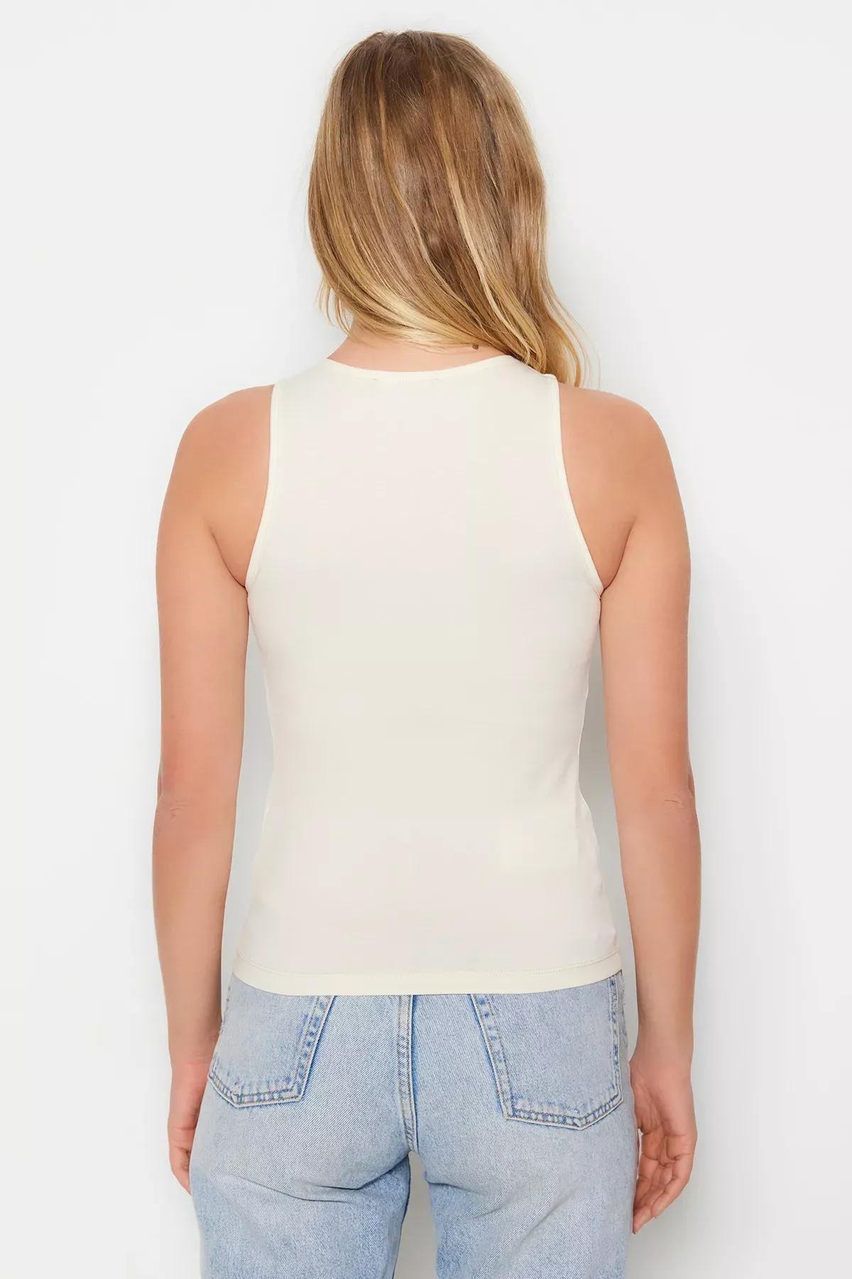 بلوزة بدون أكمام بقصة سليم فت، بيج, Beige, large image number 3