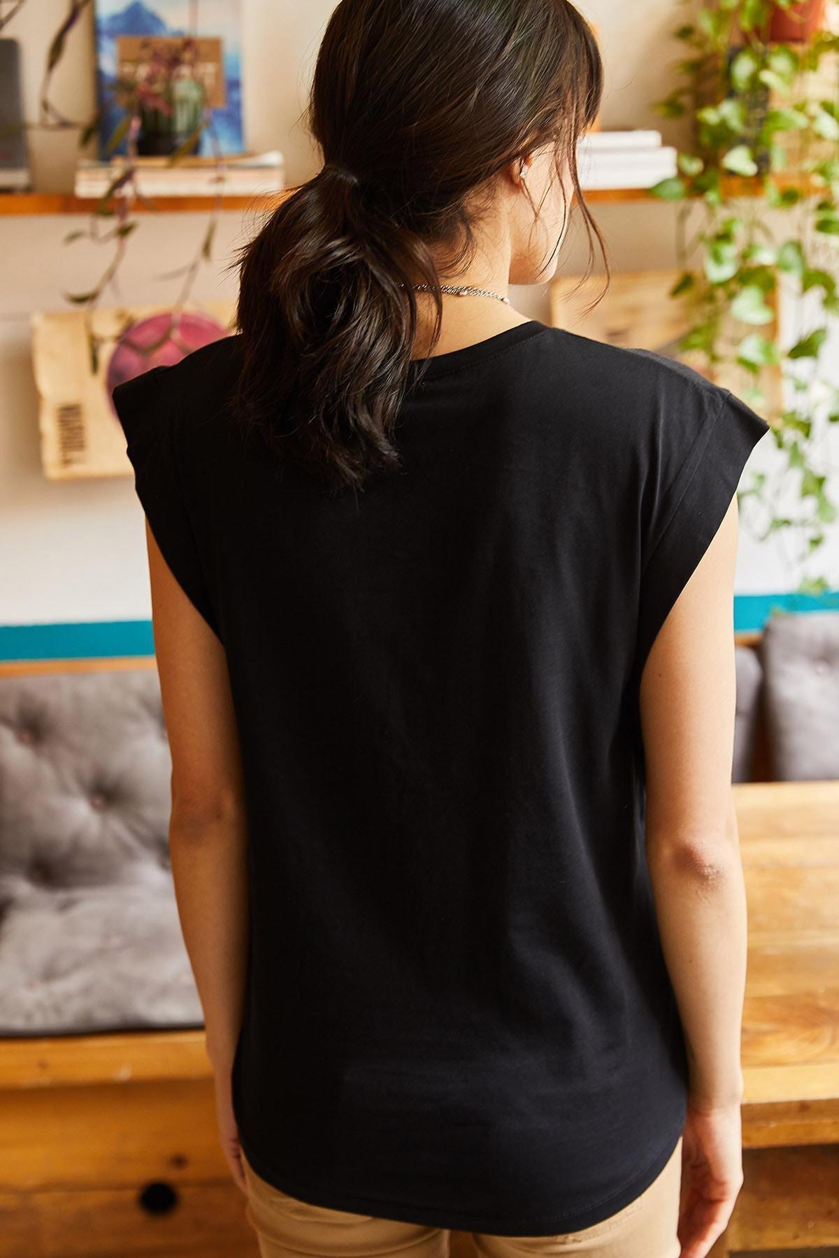 Black Underarm Sectional Bat T-Shirt, , large image number 4