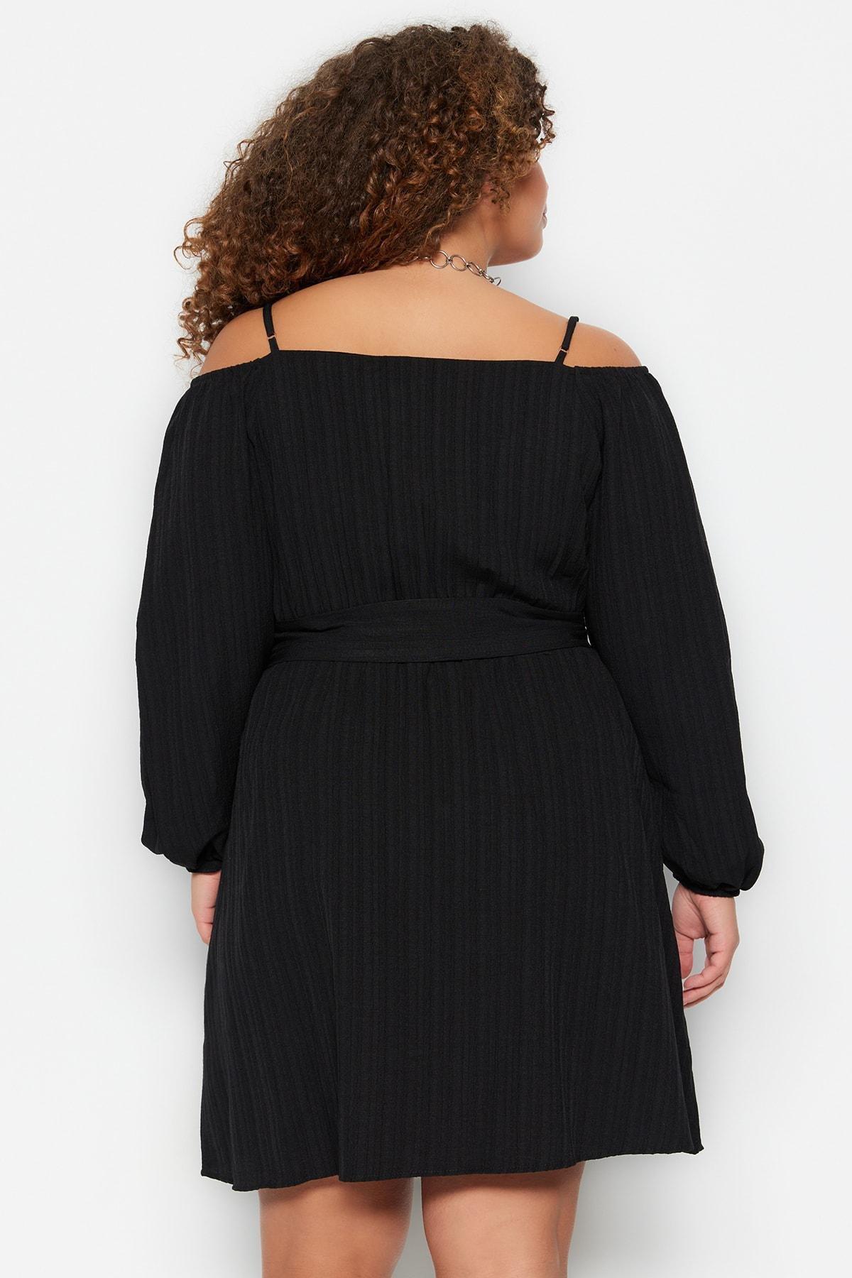 Black Cache-Coeur Plus Size Skater Dress, , large image number 3